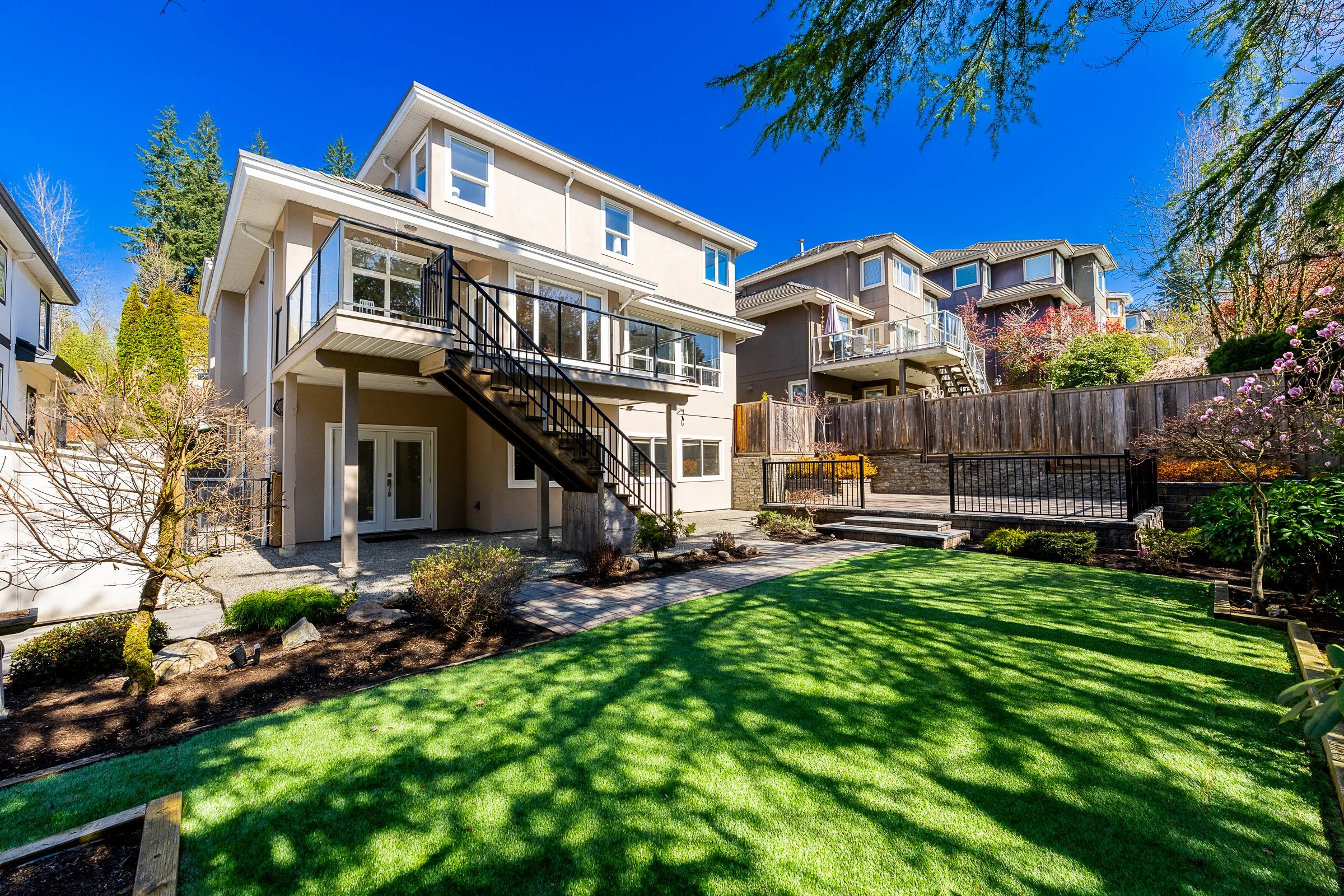 64-Wilkes-Creek-Drive-Heritage-Mountian-Port-Moody-Carolyn-Pogue-Best-Port-Moody-Realtor-11.jpg