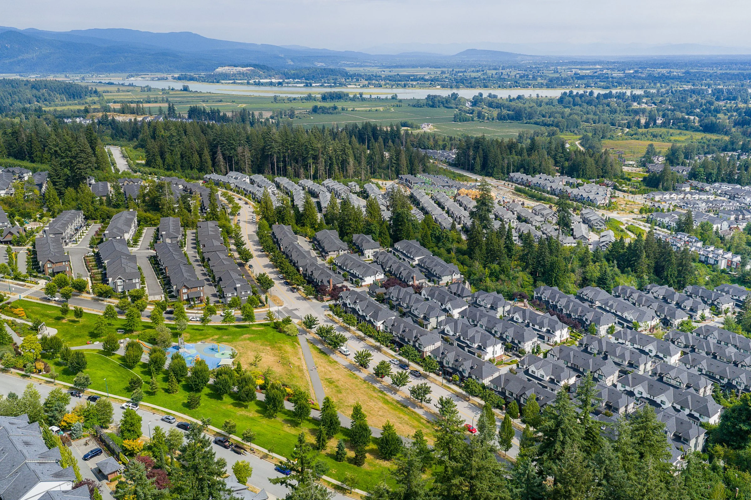 91-3500-Burke-Village-Promenade-Burke-Mountain-Coquitlam-Carolyn-Pogue-Best-Burke-Mountain-Realtor-41.jpg