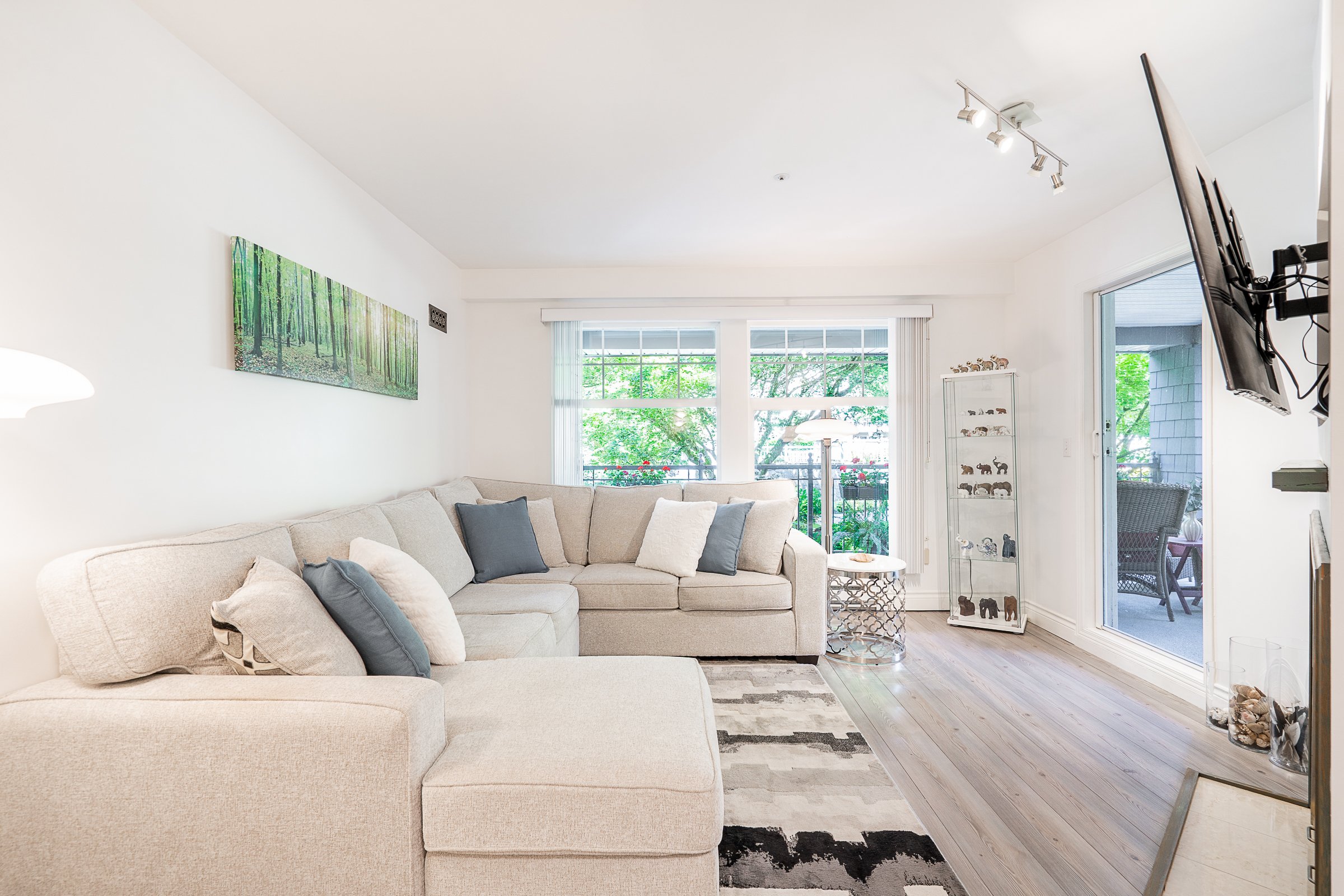 202-3075-Primrose-Lane-Coquitlam-Lakeside-Terrace-Carolyn-Pogue-Best-Coquitlam-Realtor-8.jpg