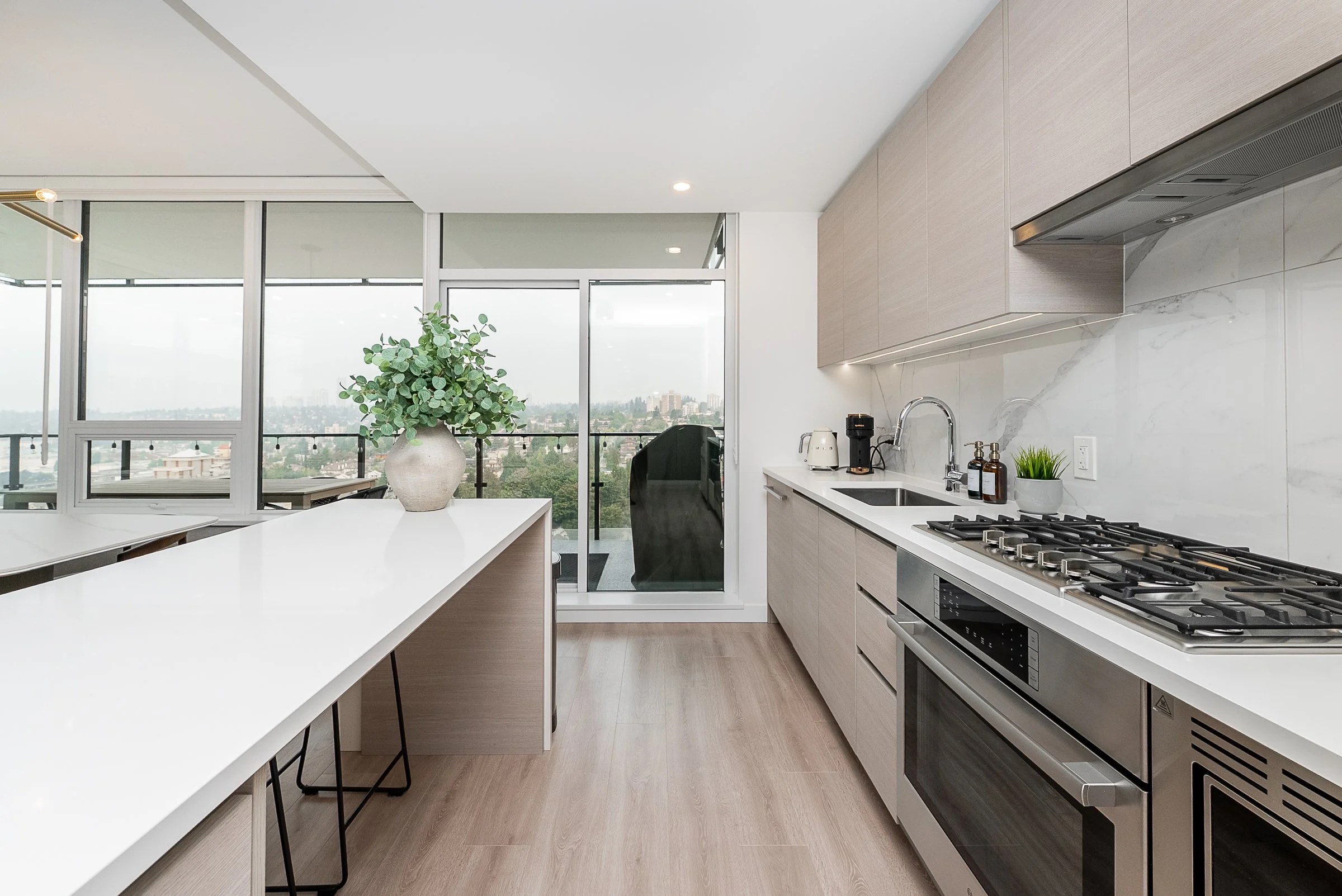 2901-823-Carnarvon-Street-New-Westminster-Carolyn-Pogue-New-Westminster-Realtor-11.jpg