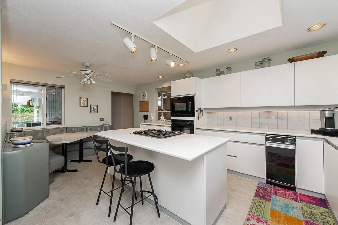 261 Strong Road Anmore Carolyn Pogue Best Anmore Realtor and Port Moody Realtor