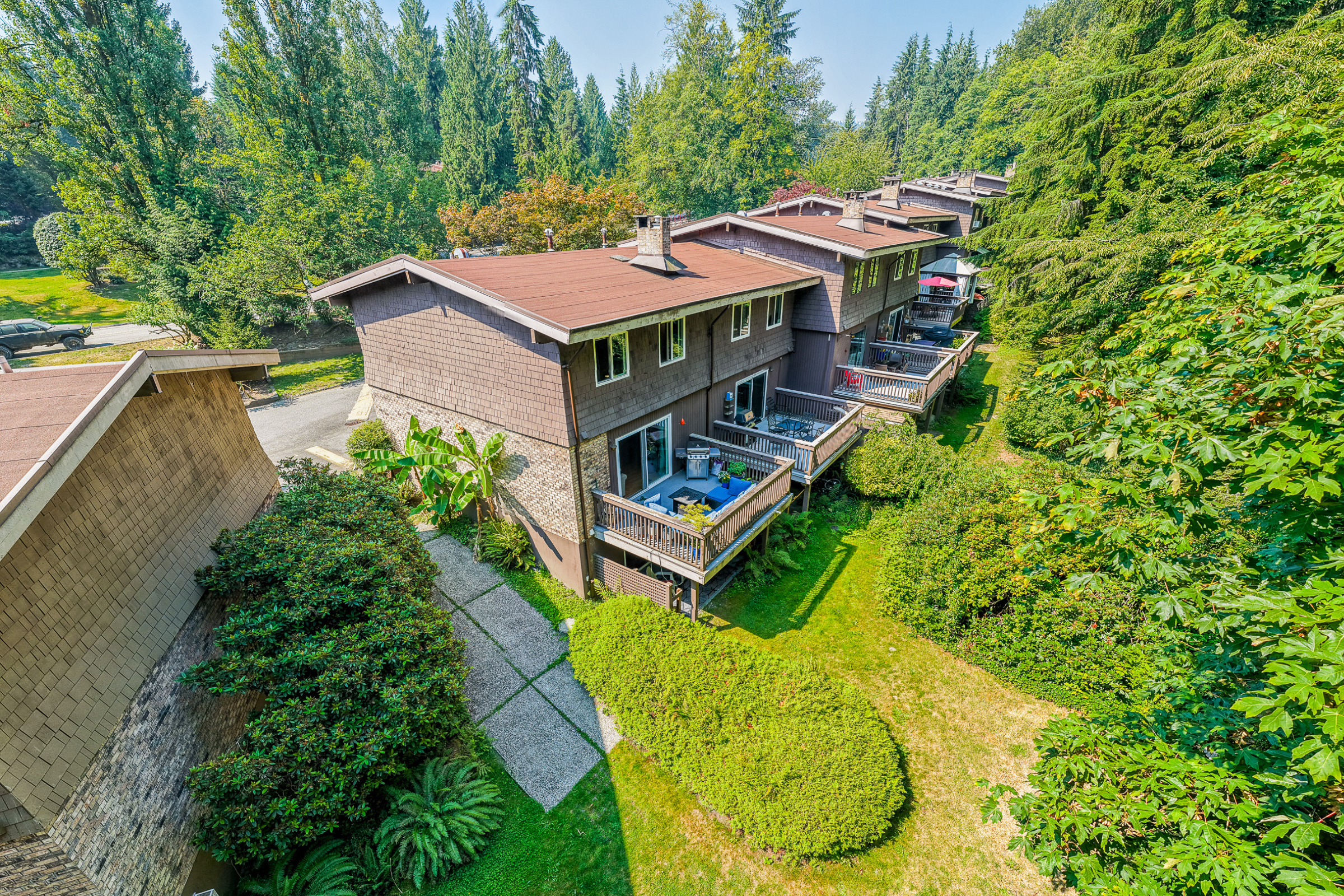 241B-Evergreen-Drive-College-Park-Port-Moody-Carolyn-Pogue-Best-Port-Moody-Realtor-27.png