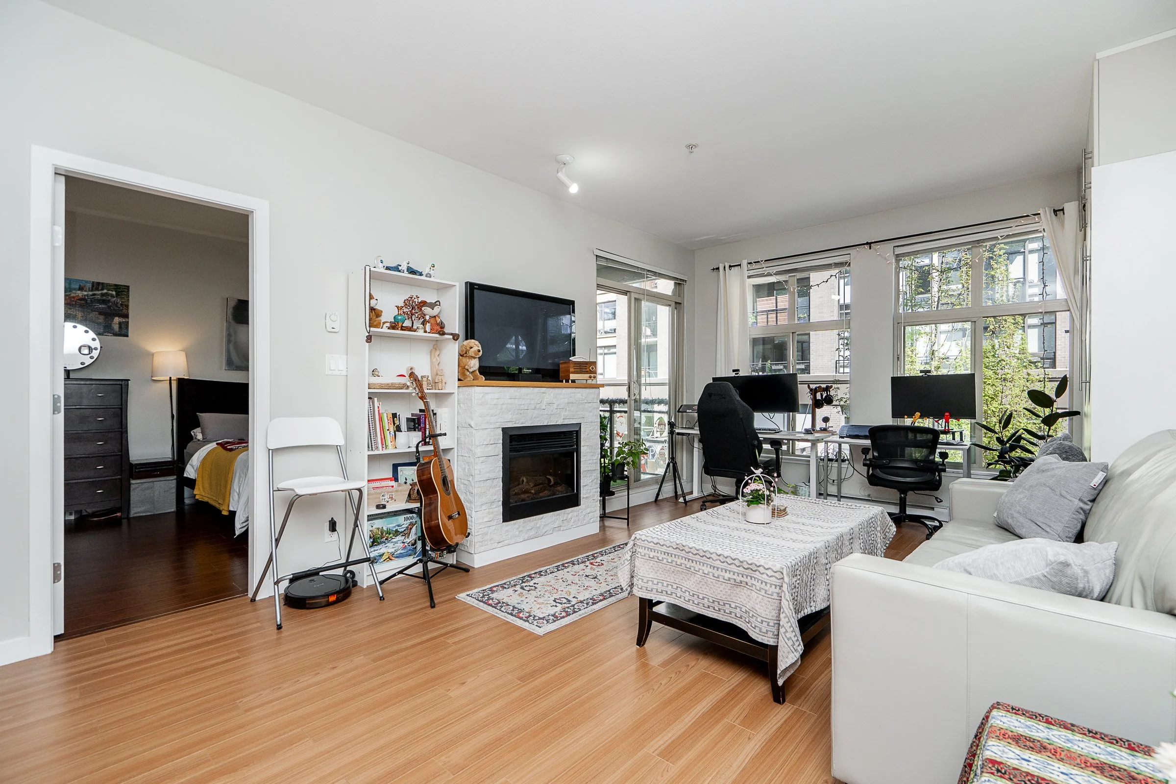 320-101-Morrissey-Road-Suter-Brook-Village-Port-Moody-Carolyn-Pogue-Best-Port-Moody-Realtor-9.jpg
