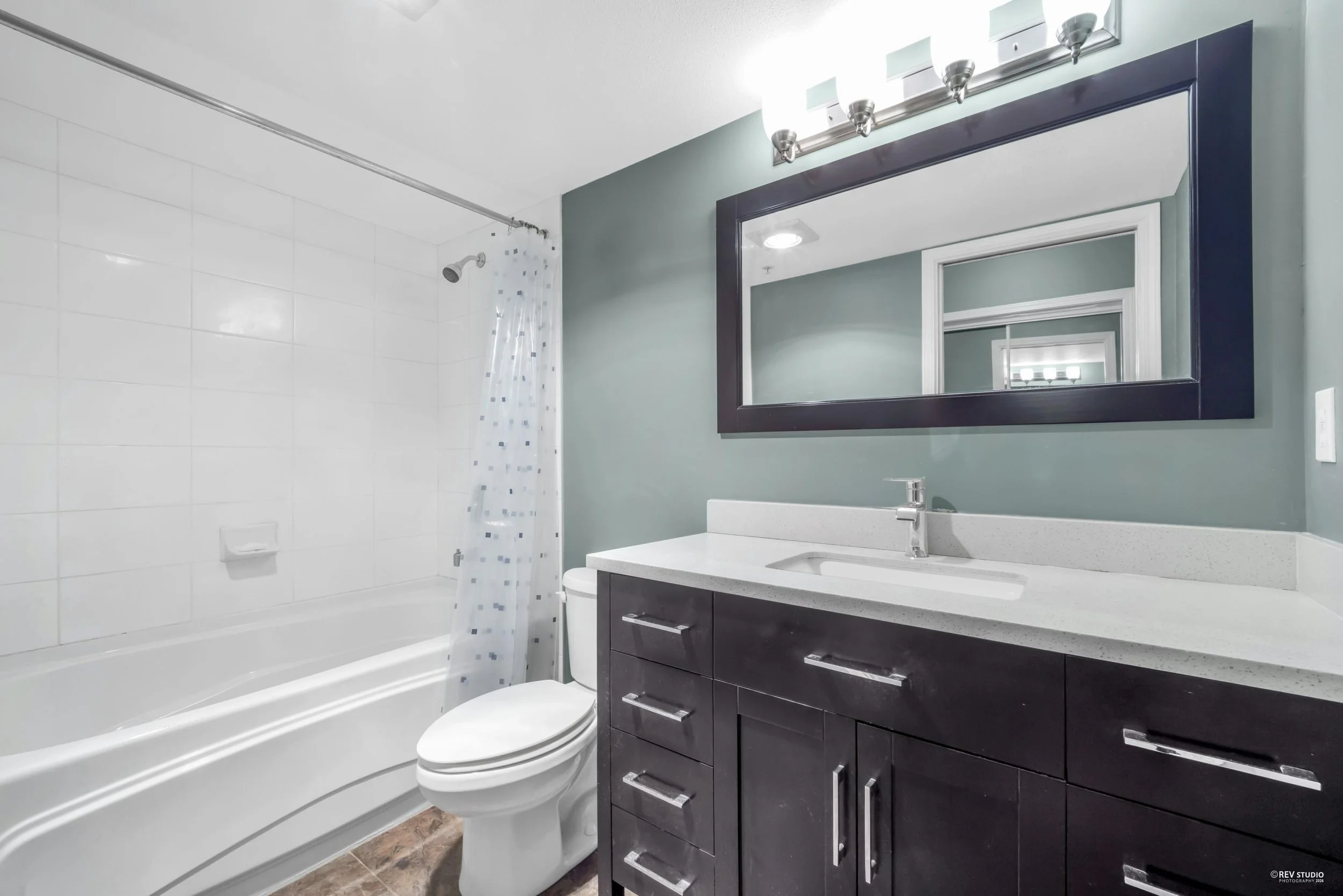 905 200 Newport Drive Port Moody Carolyn Pogue Best Port Moody Realtor Newport Village Condo