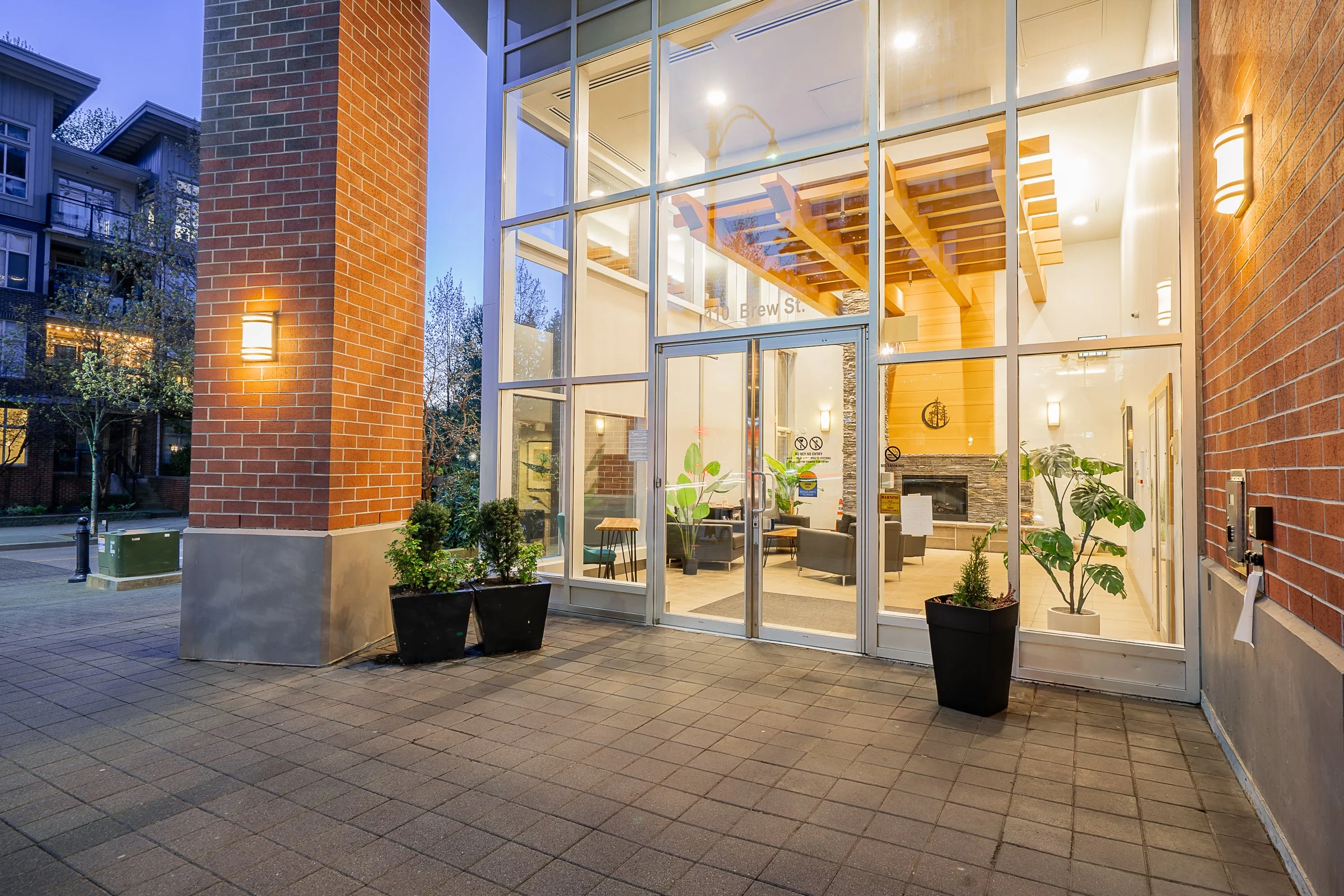 1908-110-Brew-Street-Suter-Brook-Village-Port-Moody-Carolyn-Pogue-Best-Port-Moody-Realtor-24.jpg