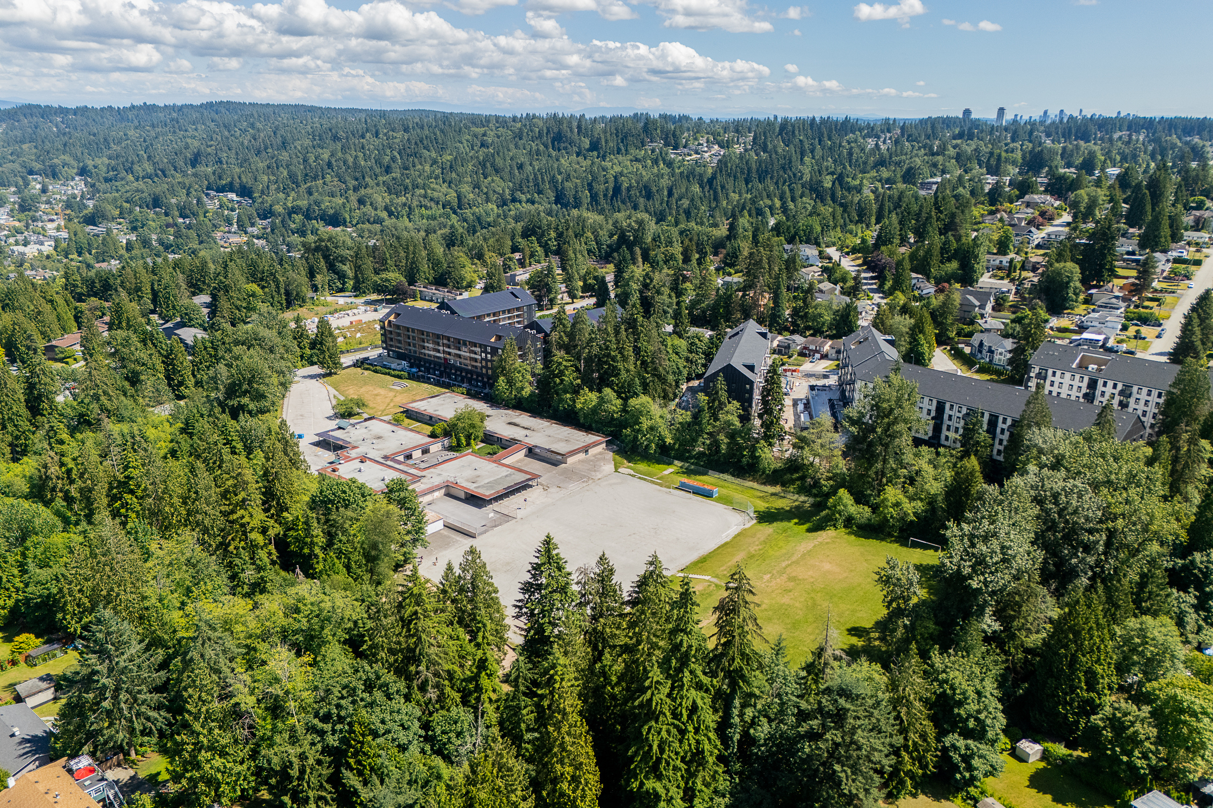 137-College-Park-Way-Port-Moody-Carolyn-Pogue-Best-Port-Moody-Realtor-38.png