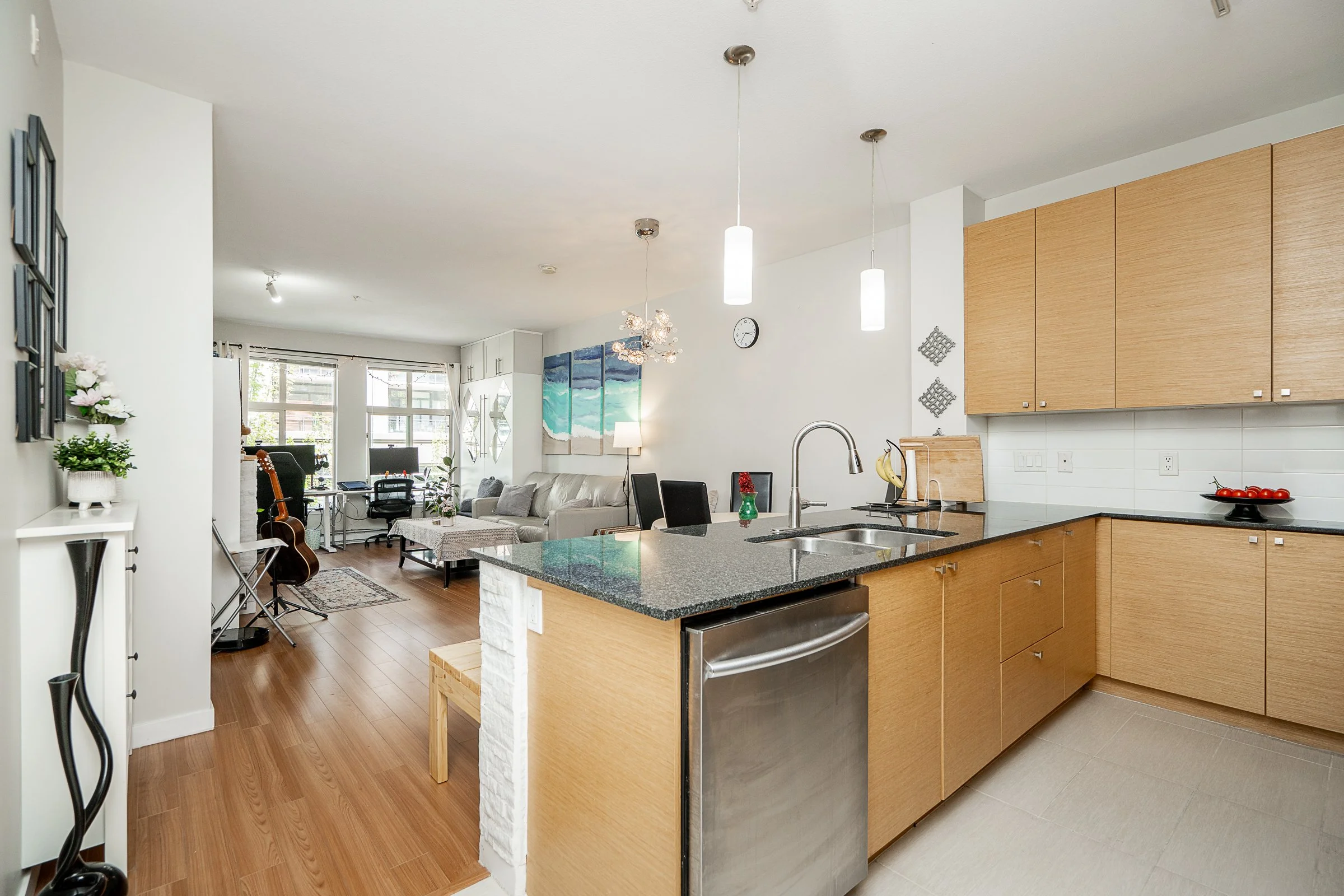 320-101-Morrissey-Road-Suter-Brook-Village-Port-Moody-Carolyn-Pogue-Best-Port-Moody-Realtor-4.jpg