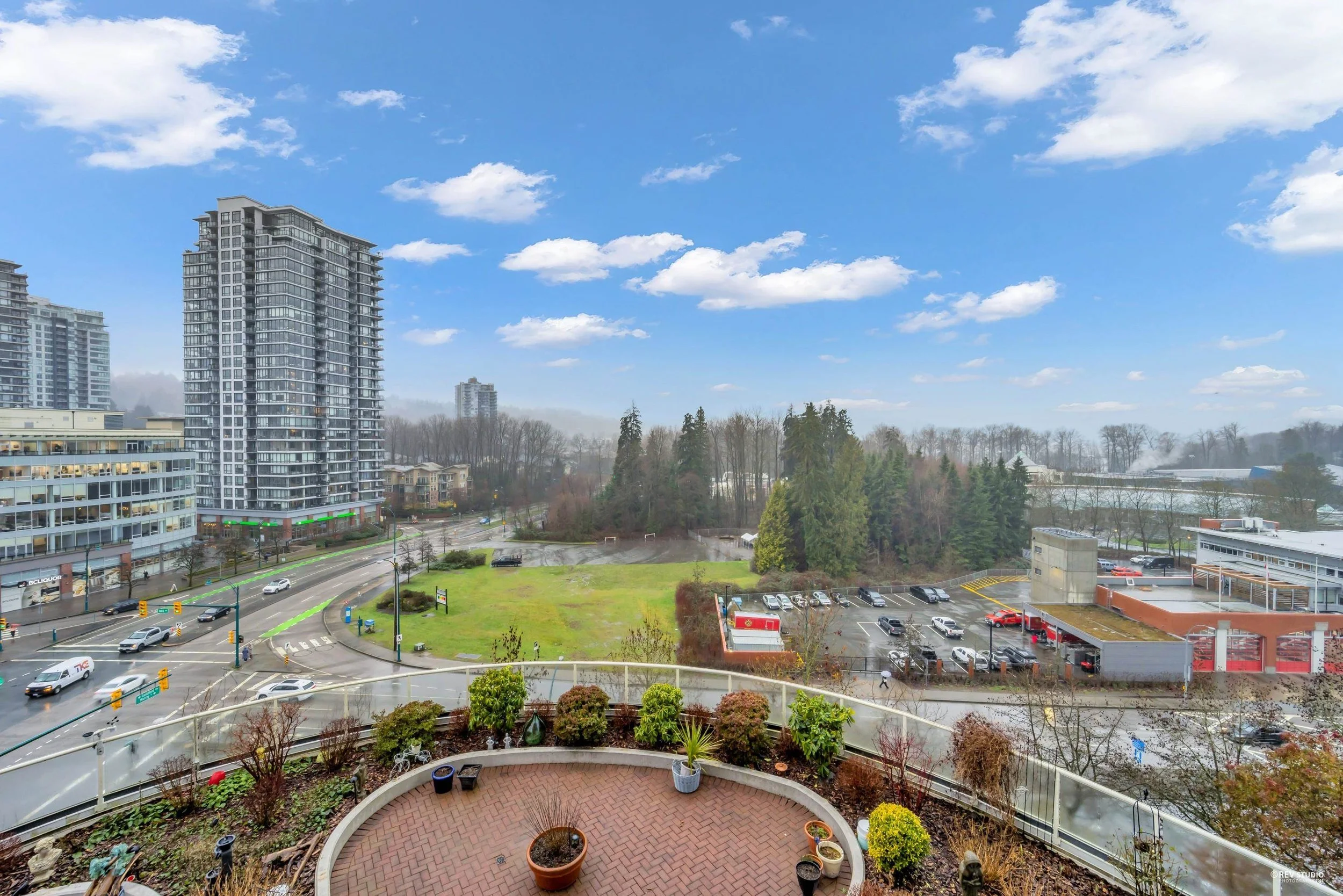 905 200 Newport Drive Port Moody Carolyn Pogue Best Port Moody Realtor Newport Village Condo