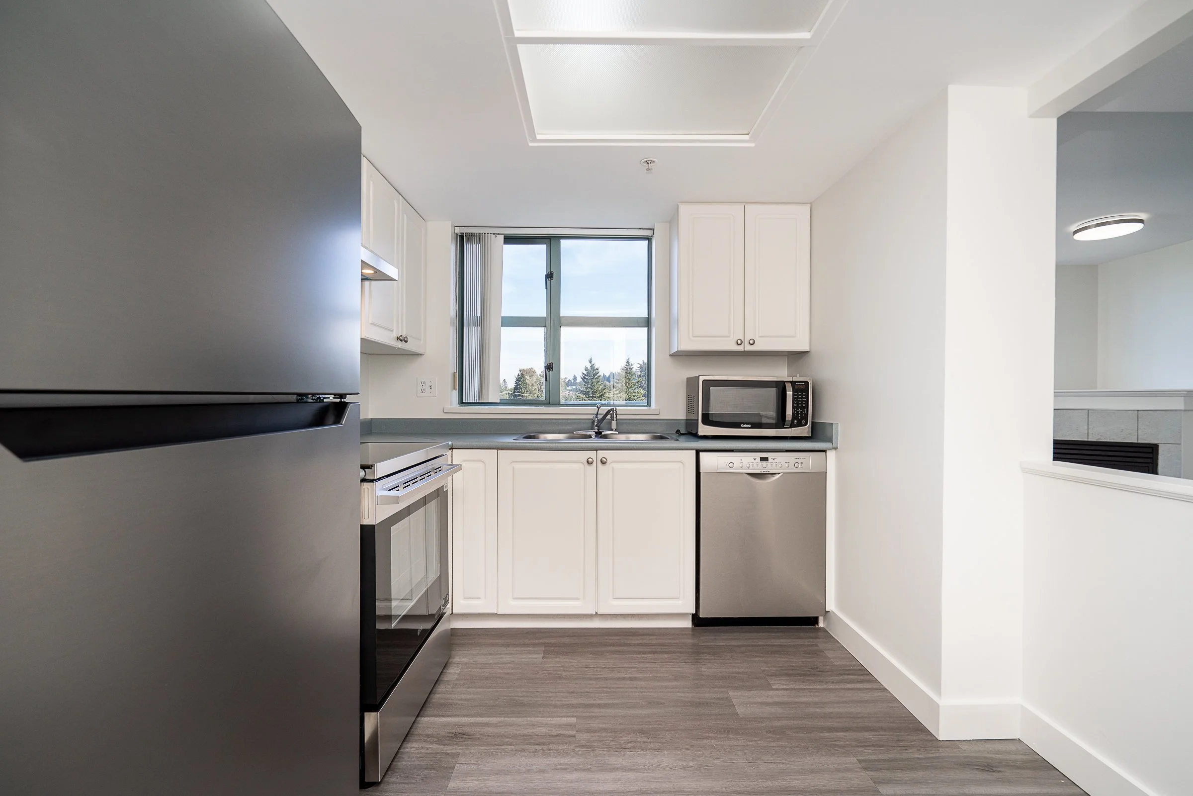 1602-200-Newport-Drive-Port-Moody-Carolyn-Pogue-Best-Port-Moody-Realtor-Newport-Village-4.jpg