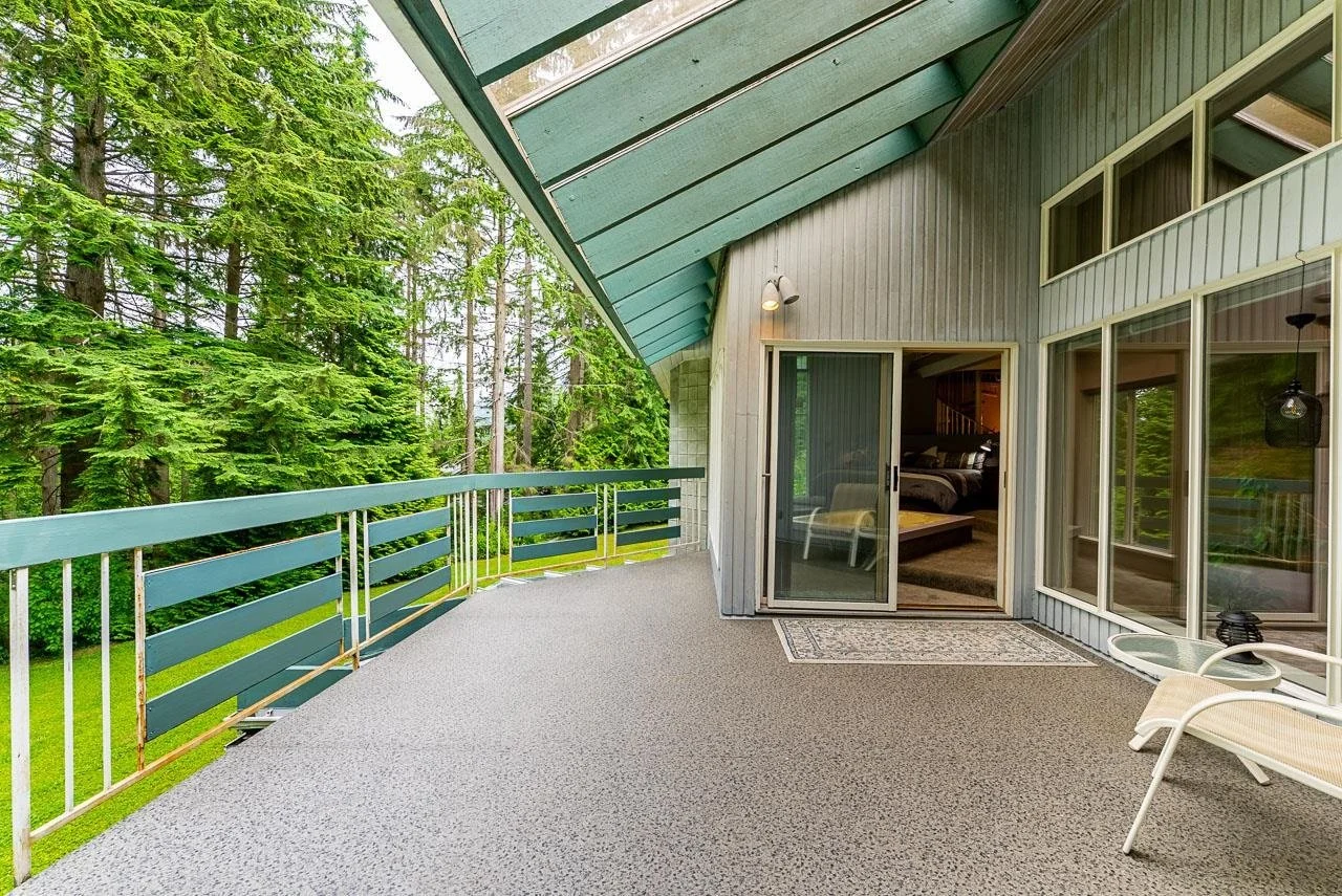 261 Strong Road Anmore Carolyn Pogue Best Anmore Realtor and Port Moody Realtor