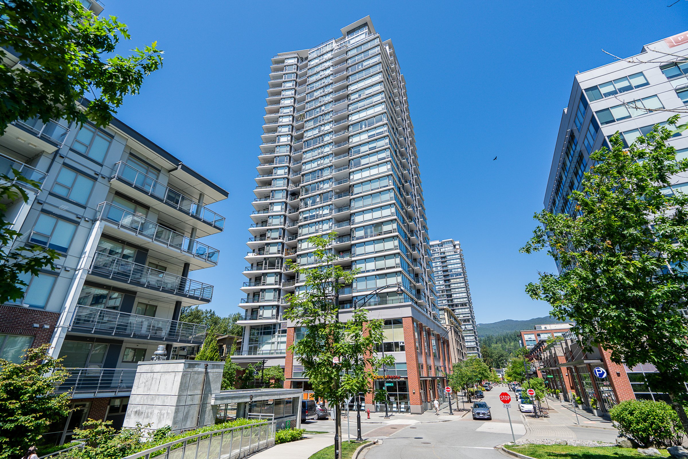504-400-Capilano-Road-Port-Moody-Carolyn-Pogue-Best-Port-Moody-Realtor-Suter-Brook-Village-20.jpg