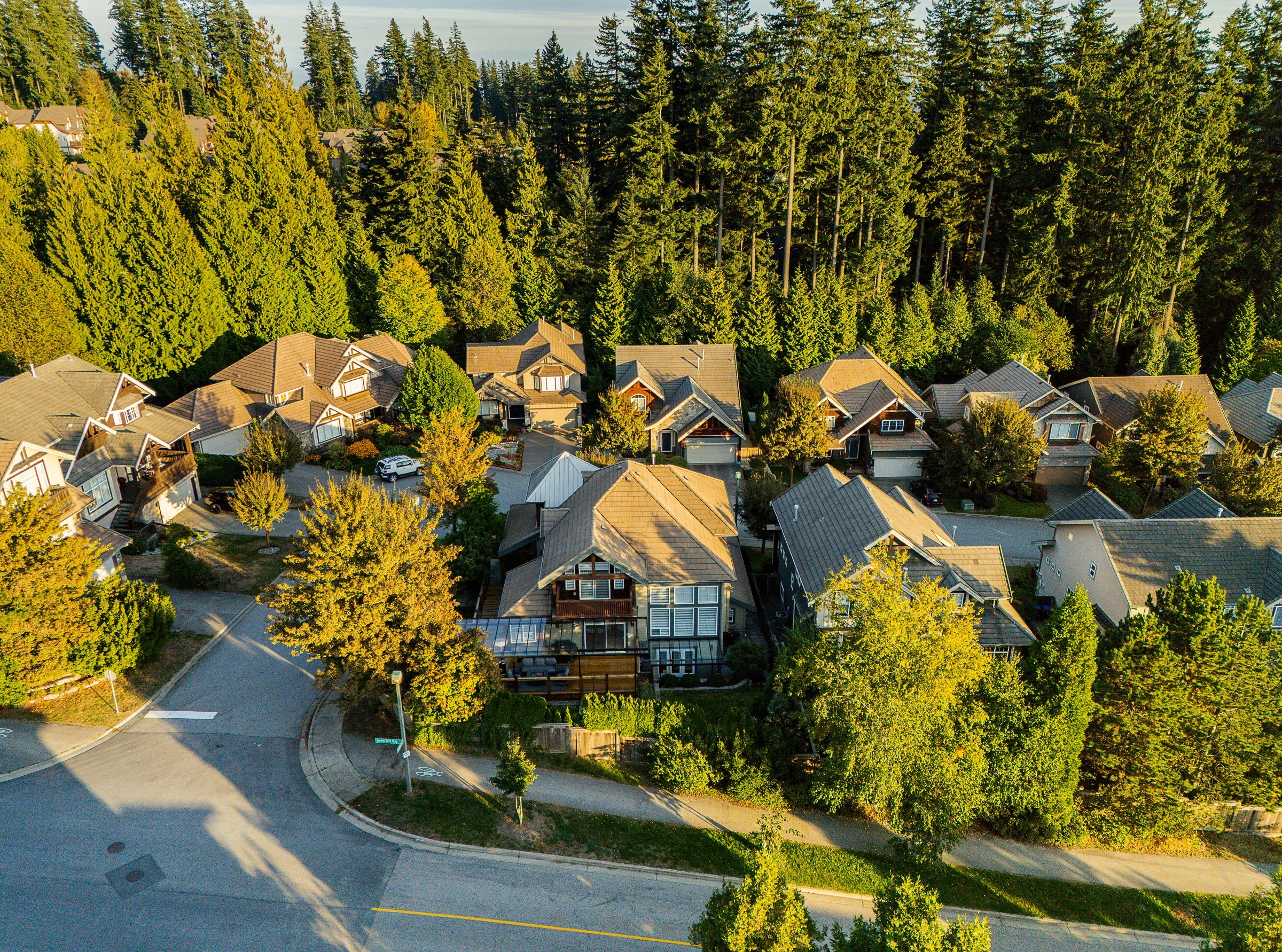 55-Ashwood-Drive-Heritage-Woods-Port-Moody-Carolyn-Pogue-Best-Port-Moody-Realtor-38.jpg
