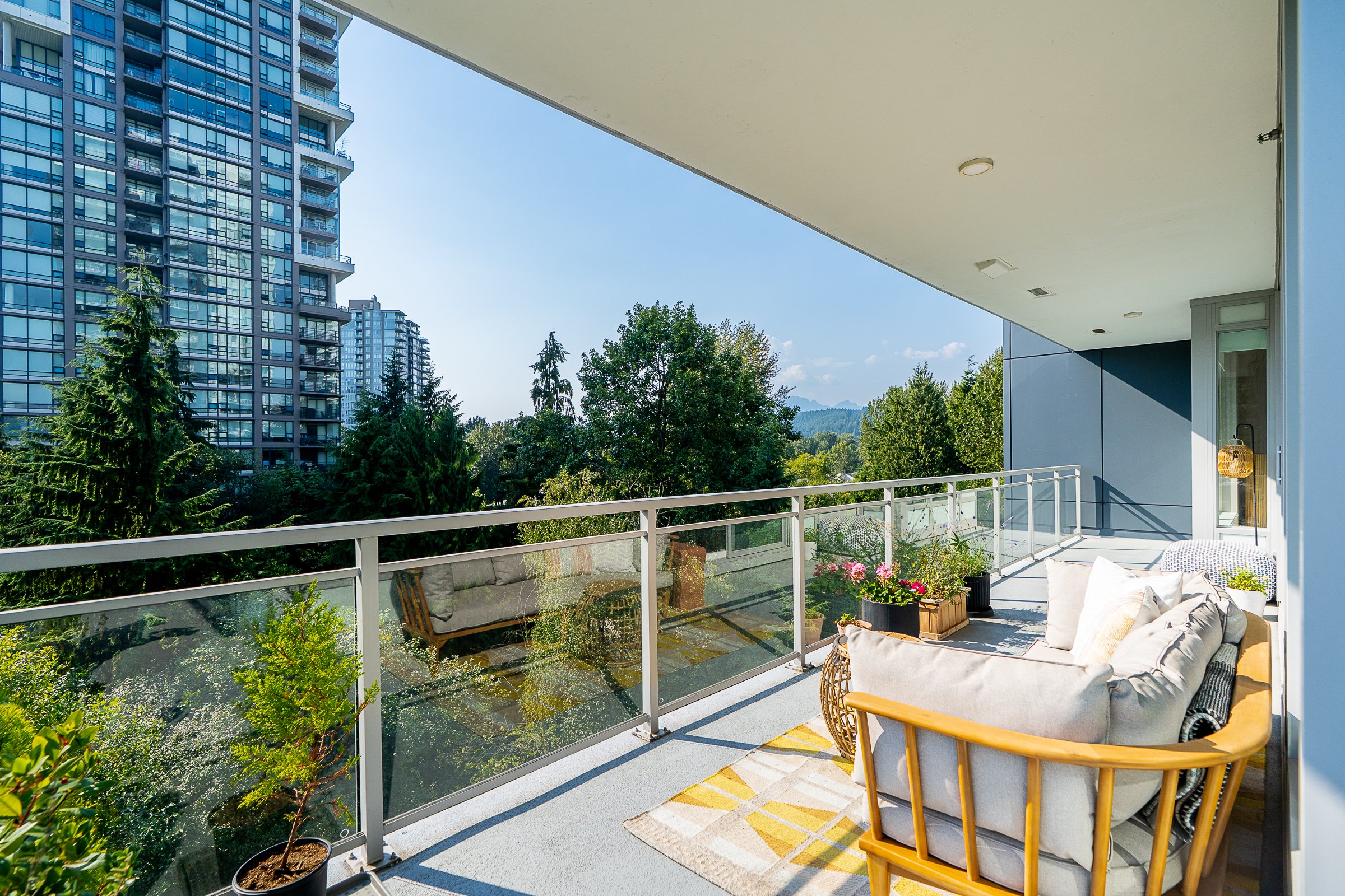 707-305-Morrissey-Road-The-Grande-Suter-Brook-Village-Port-Moody-Carolyn-Pogue-Best-Port-Moody-Realtor-14.jpg