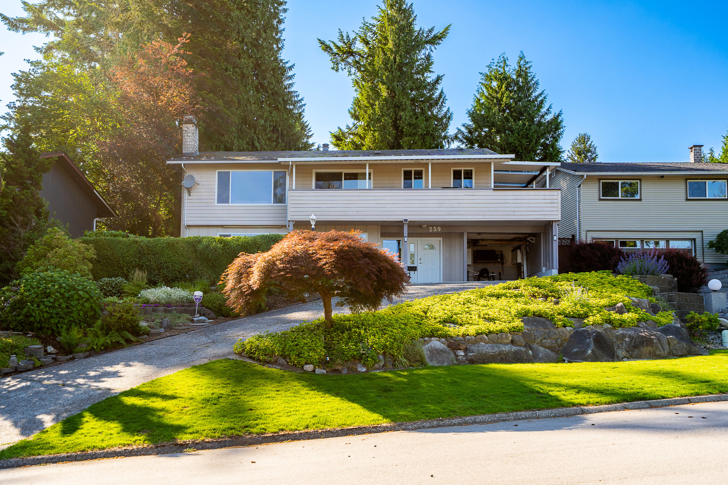259-College-Park-Way-Port-Moody-Carolyn-Pogue-Best-Port-Moody-Realtor-35.png