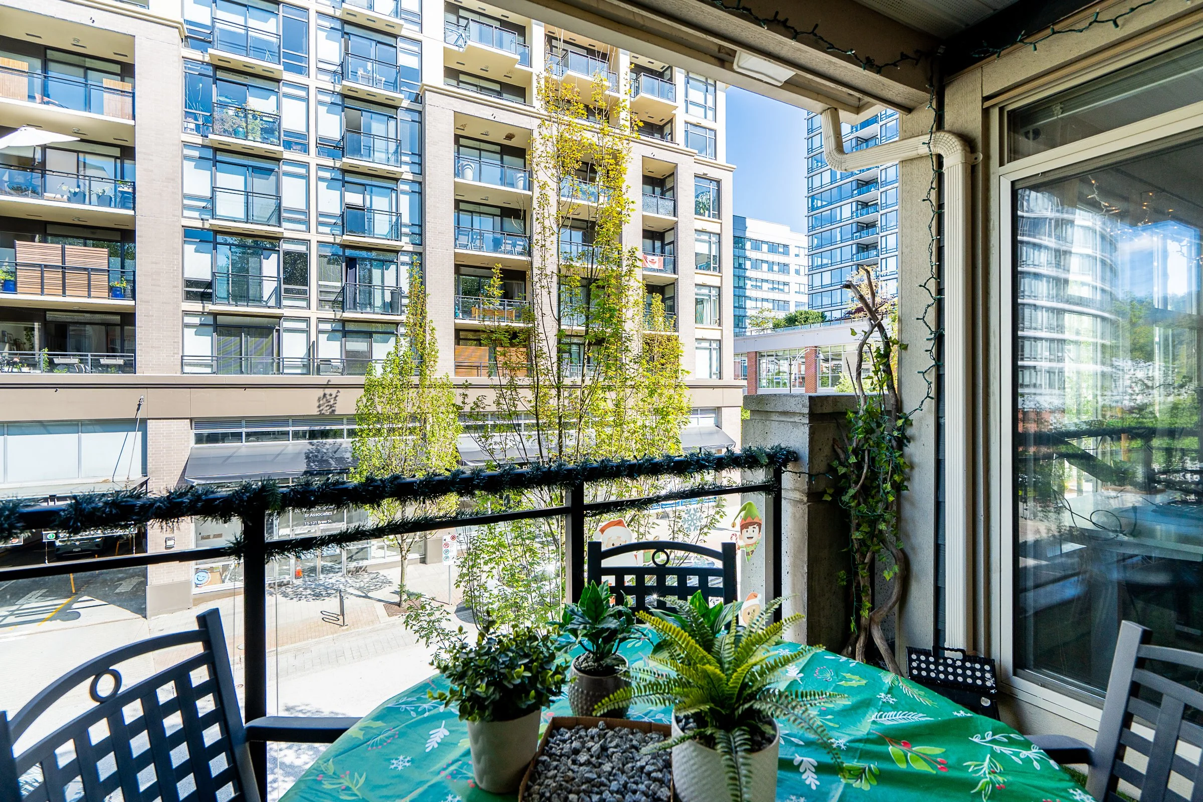 320-101-Morrissey-Road-Suter-Brook-Village-Port-Moody-Carolyn-Pogue-Best-Port-Moody-Realtor-18.jpg