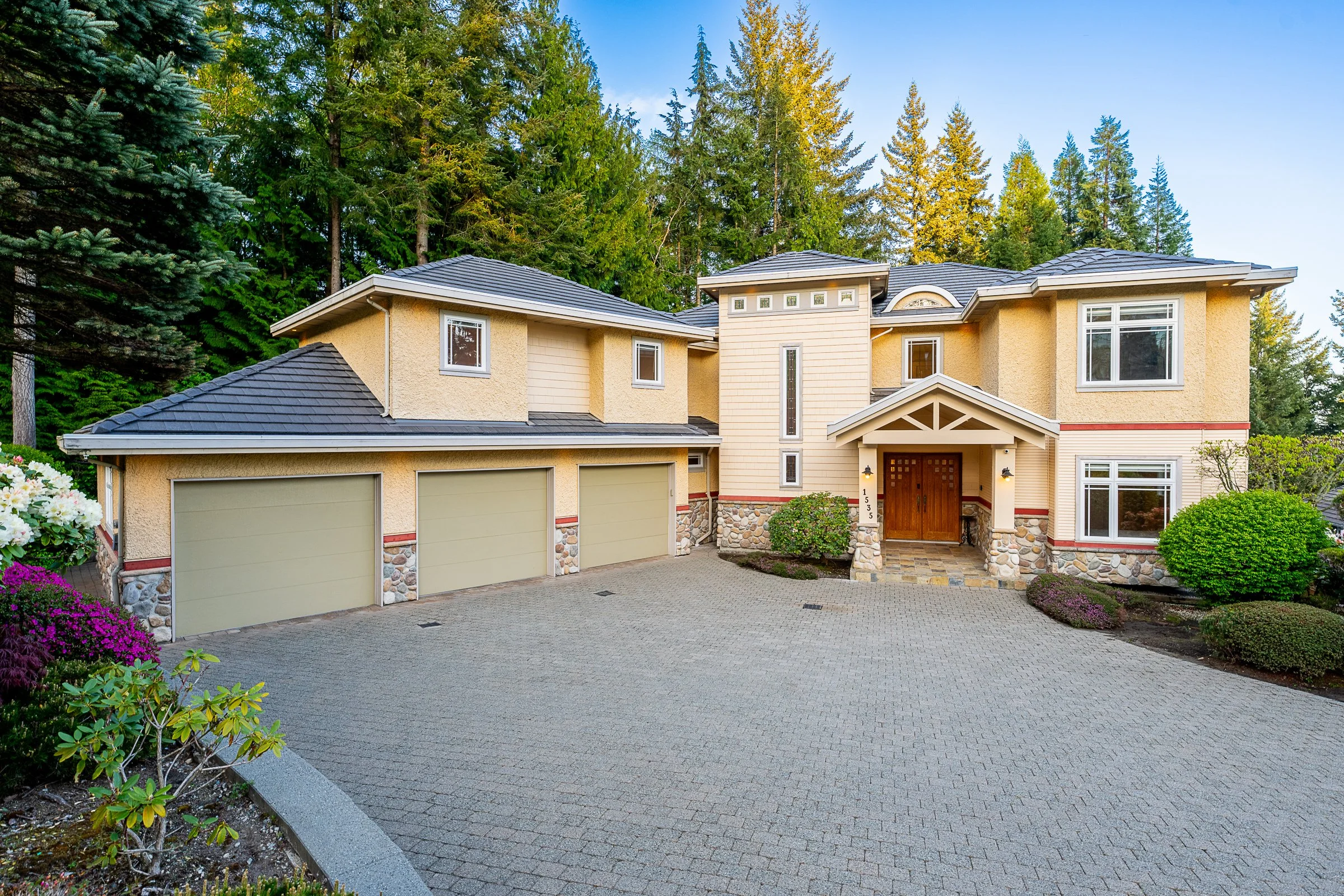1535-Rockcress-Place-Westwood-Plateau-Coquitlam-Carolyn-Pogue-Best-Coquitlam-Realtor-38.jpg
