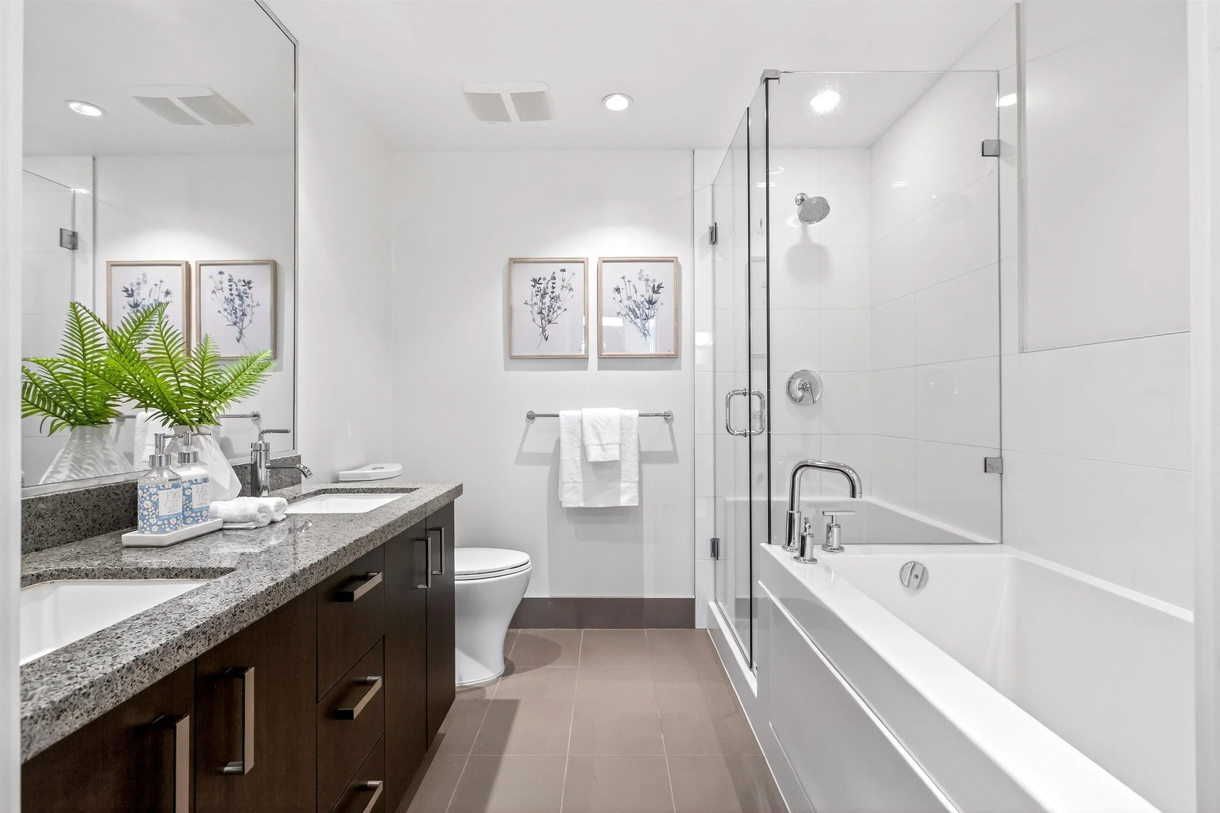 806 3008 Glen Drive Coquitlam Carolyn Pogue Coquitlam Realtor