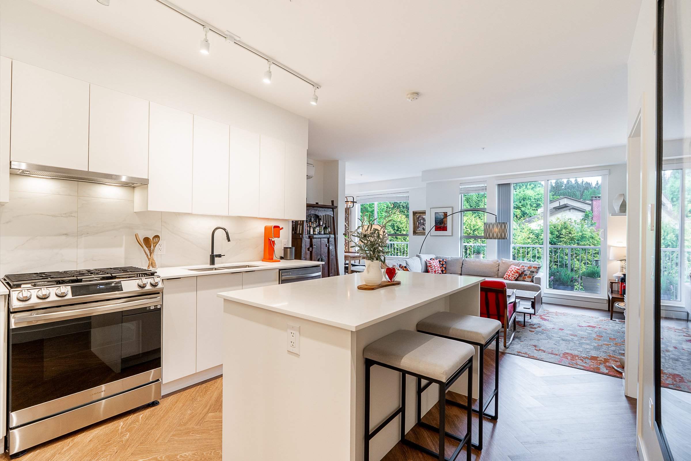 614 3229 St Johns Street Port Moody Carolyn Pogue Best Port Moody Realtor