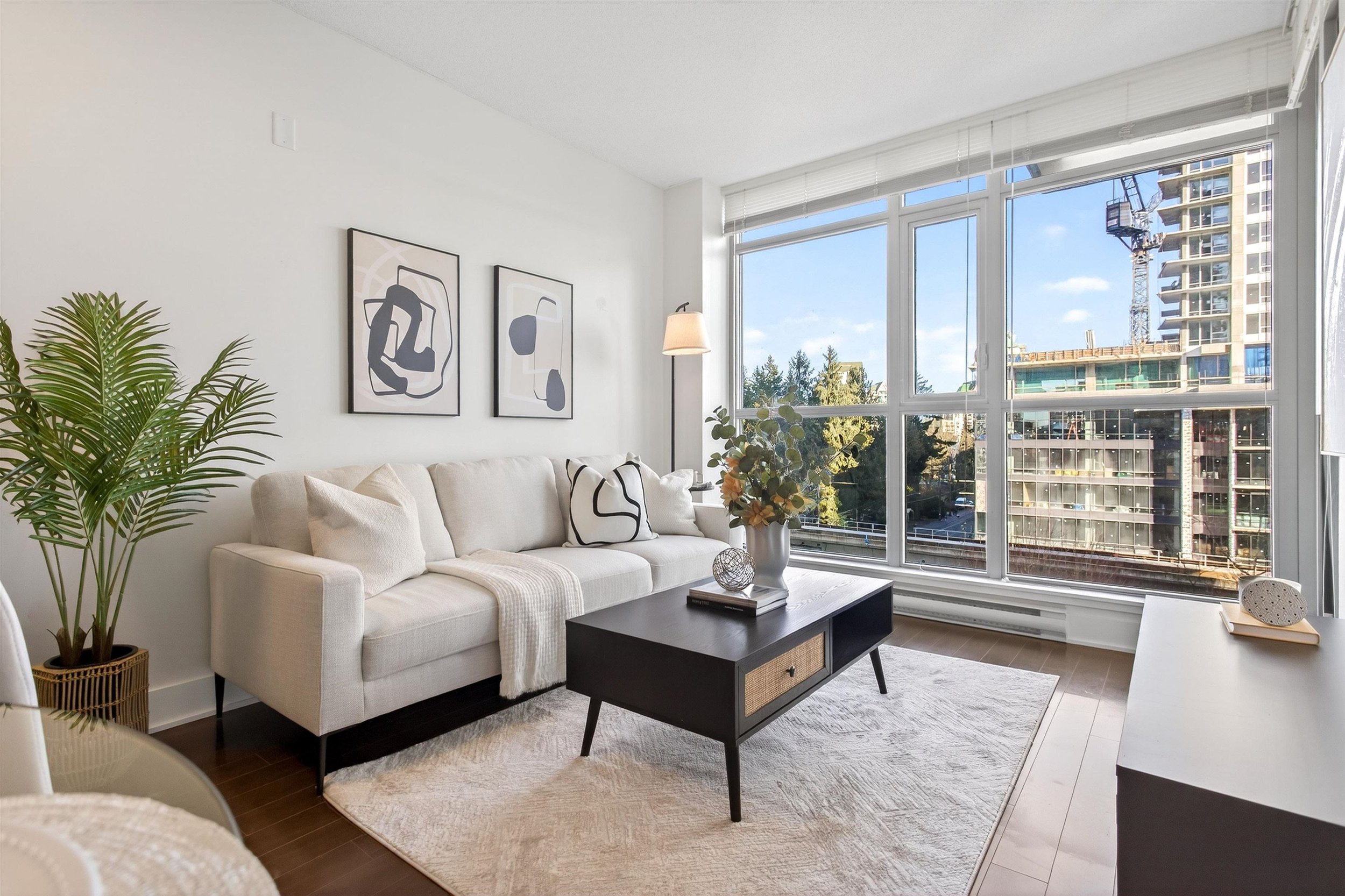 806 3008 Glen Drive Coquitlam Carolyn Pogue Coquitlam Realtor