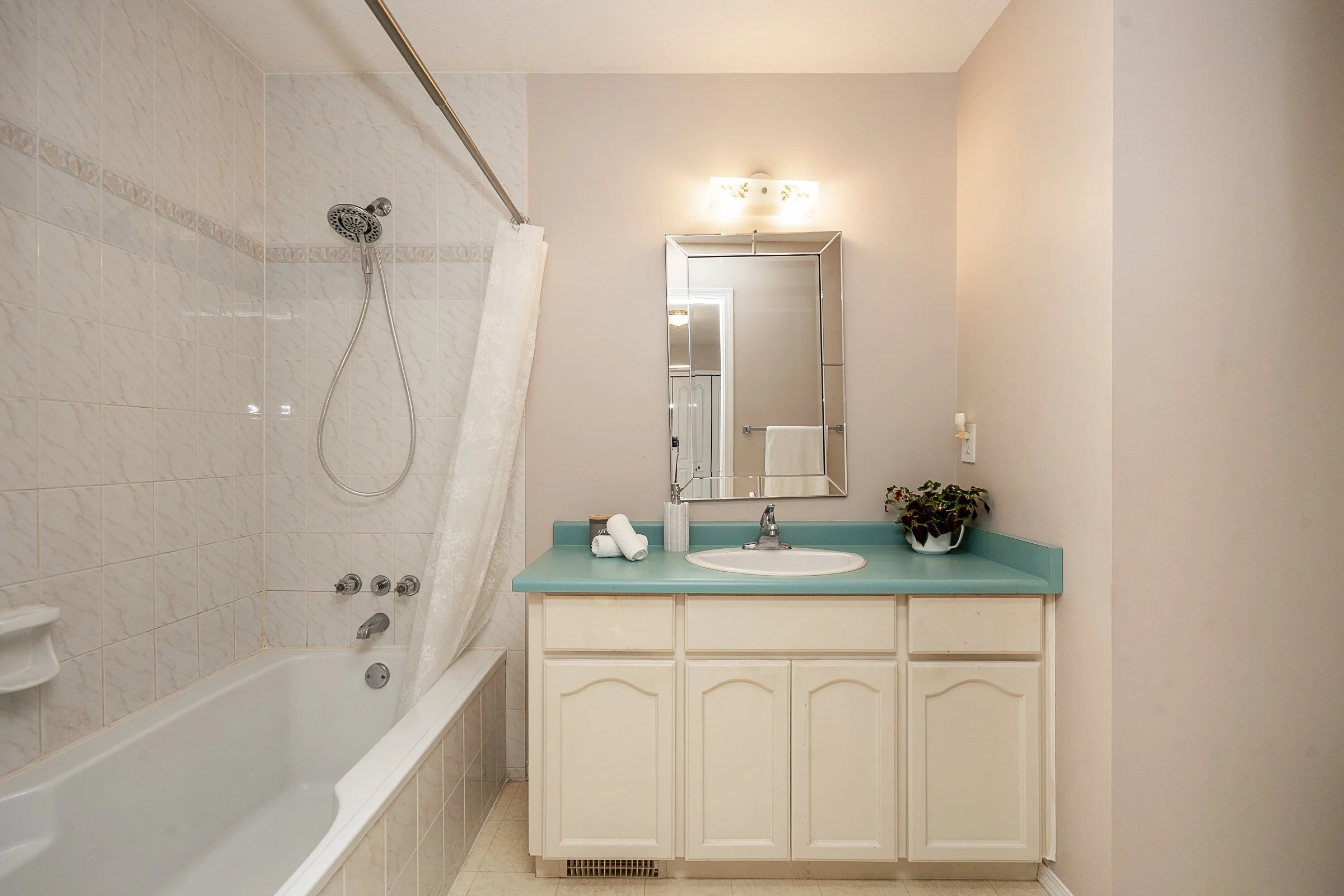 389-Metta-Street-Port-Moody-Carolyn-Pogue-Best-Port-Moody-Realtor-16.jpg