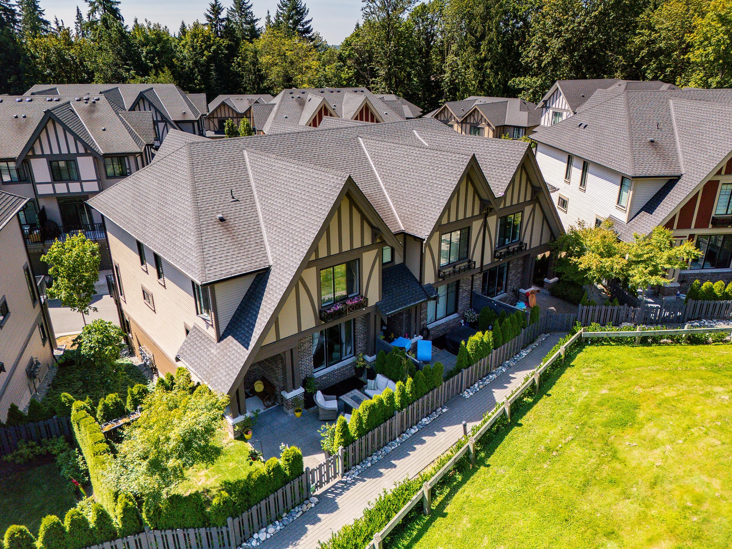 Best Burke Mountain Realtor Carolyn Pogue 55 3306 Princeton Avenue Hadleigh on the Park Coquitlam