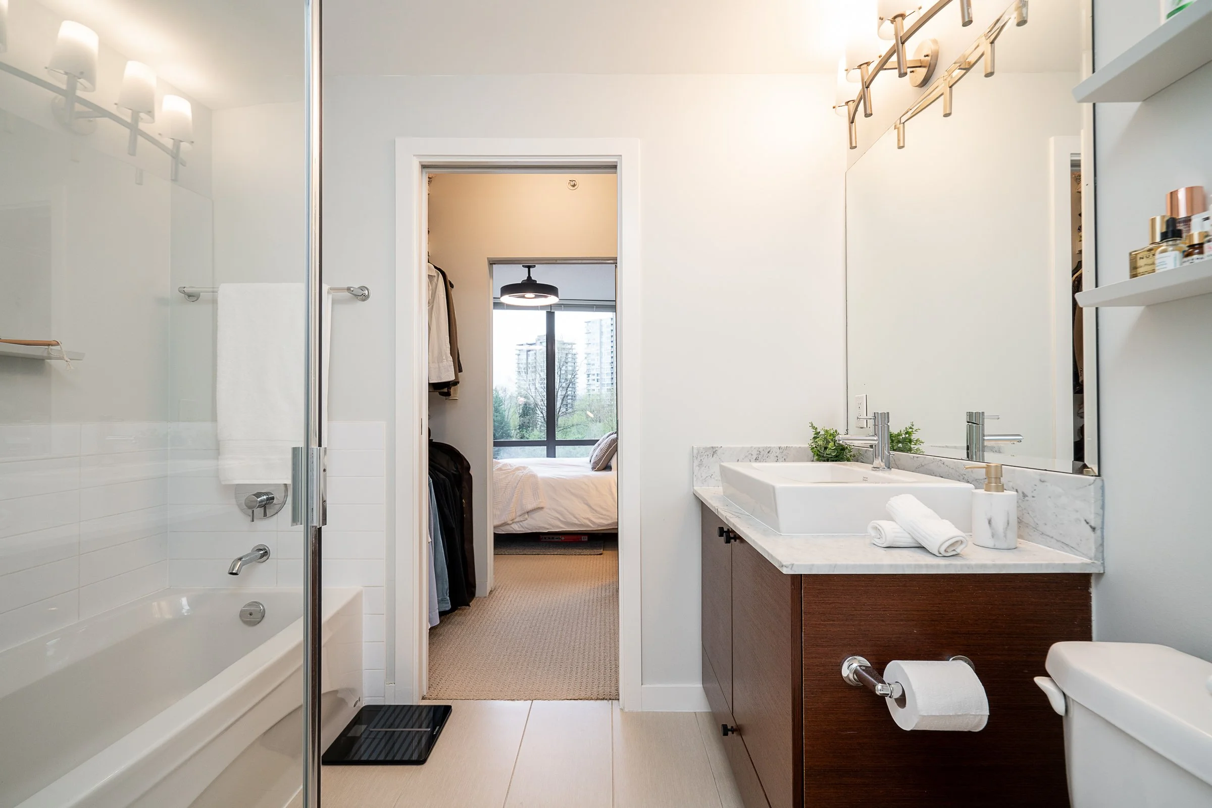 504-400-Capilano-Road-Port-Moody-Carolyn-Pogue-Best-Port-Moody-Realtor-Suter-Brook-Village-13.jpg