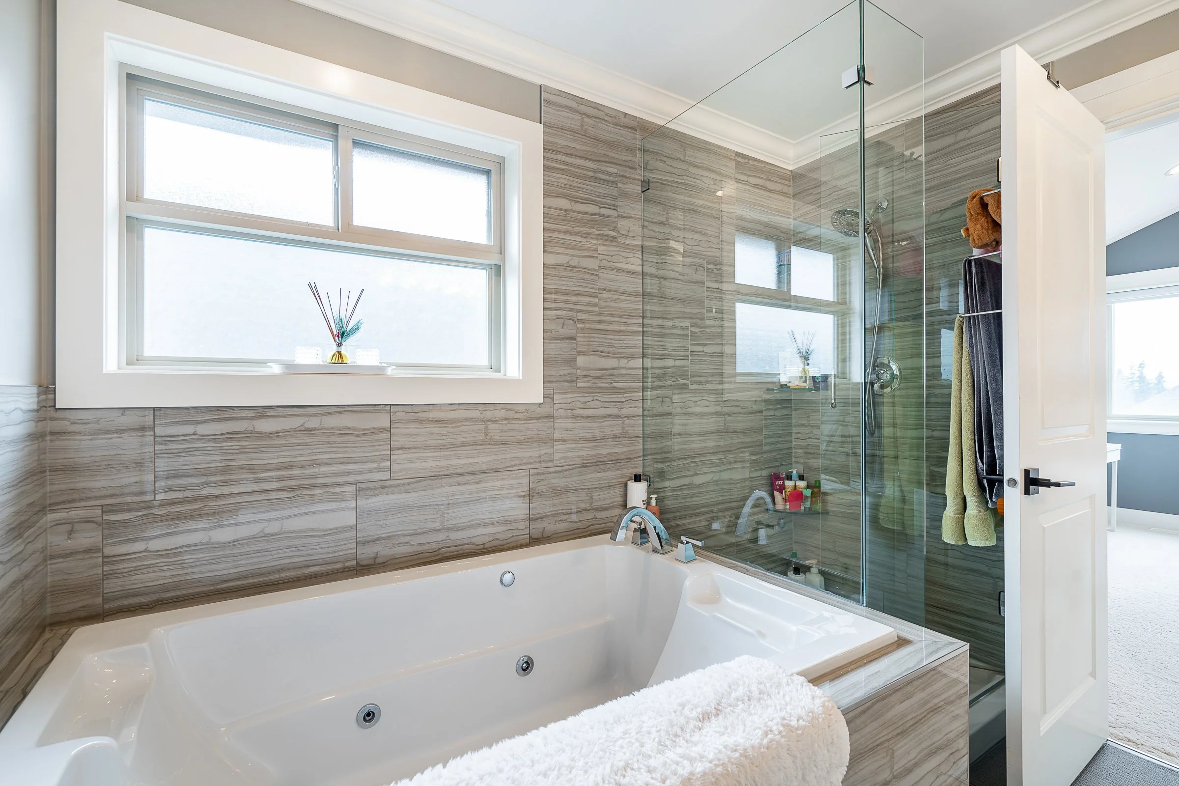 1400-Coast-Meridian-Road-Burke-Mountain-Coquitlam-Carolyn-Pogue-Best-Burke-Mountain-Realtor-22.jpg