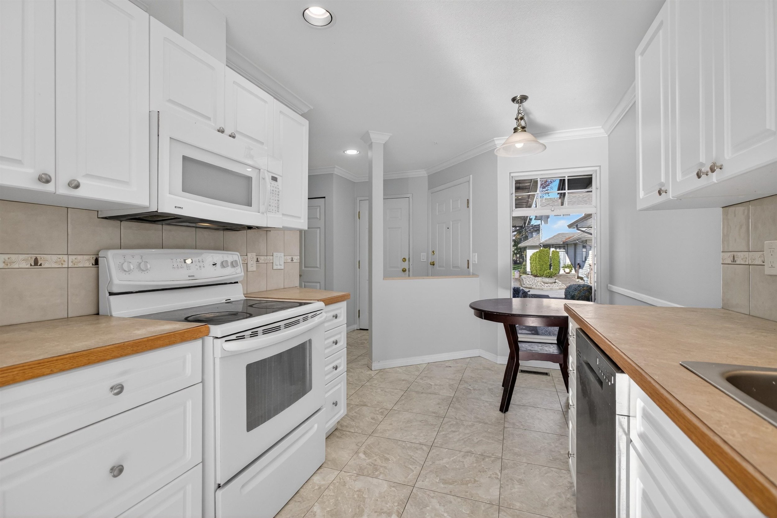 22 19051 119th Avenue Pitt Meadows Carolyn Pogue Best Pitt Meadows Realtor