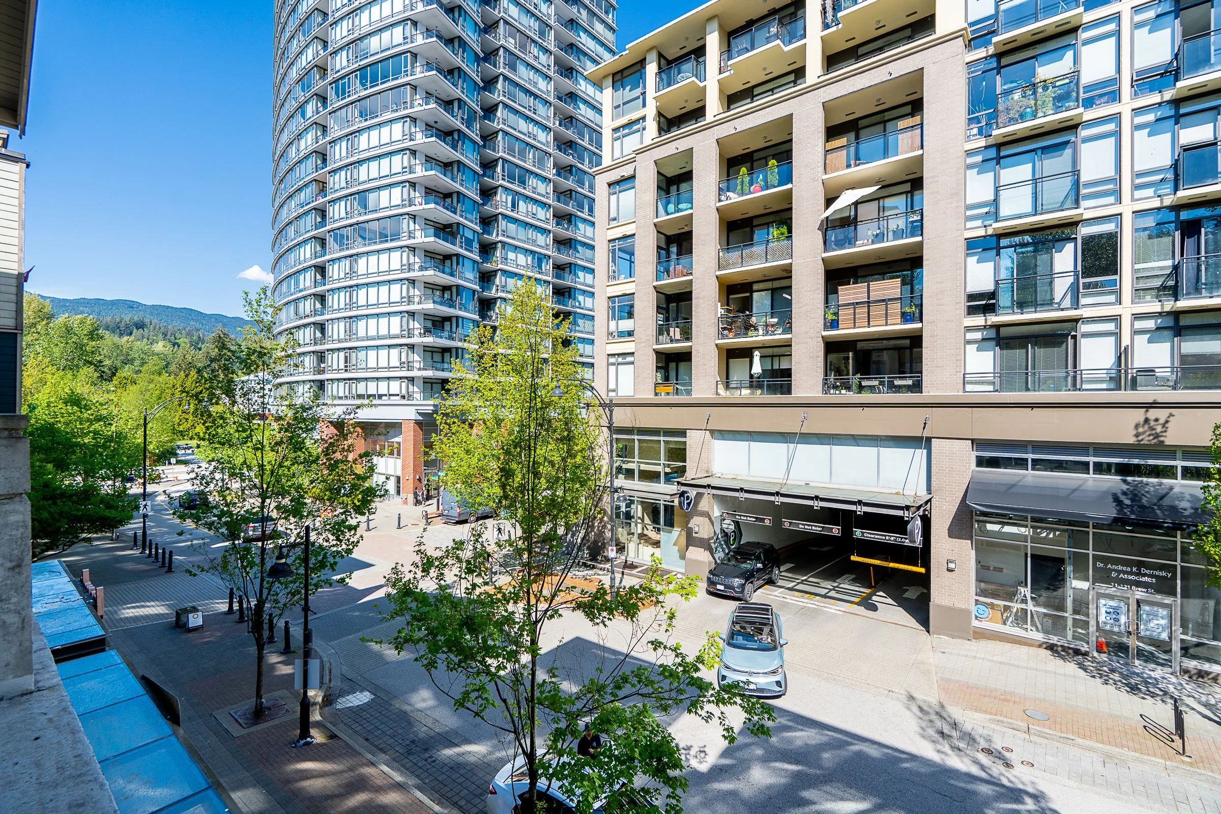320-101-Morrissey-Road-Suter-Brook-Village-Port-Moody-Carolyn-Pogue-Best-Port-Moody-Realtor-19.jpg