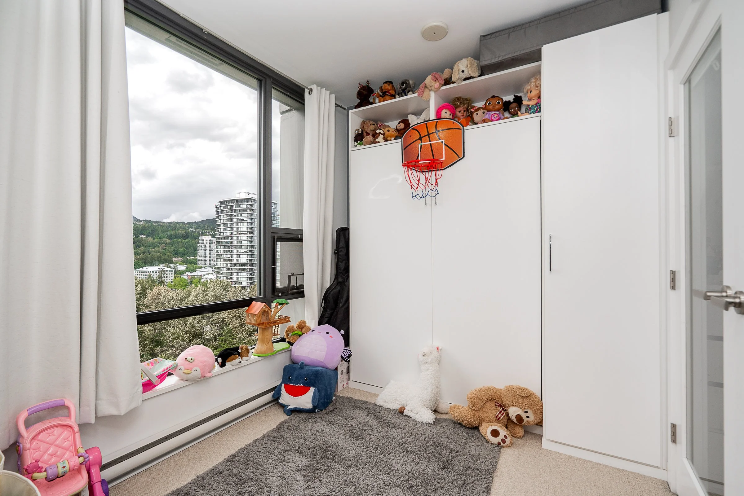 1704-301-Capilano-Road-The-Residences-Suter-Brook-Village-Port-Moody-Carolyn-Pogue-Best-Port-Moody-Realtor-18.jpg