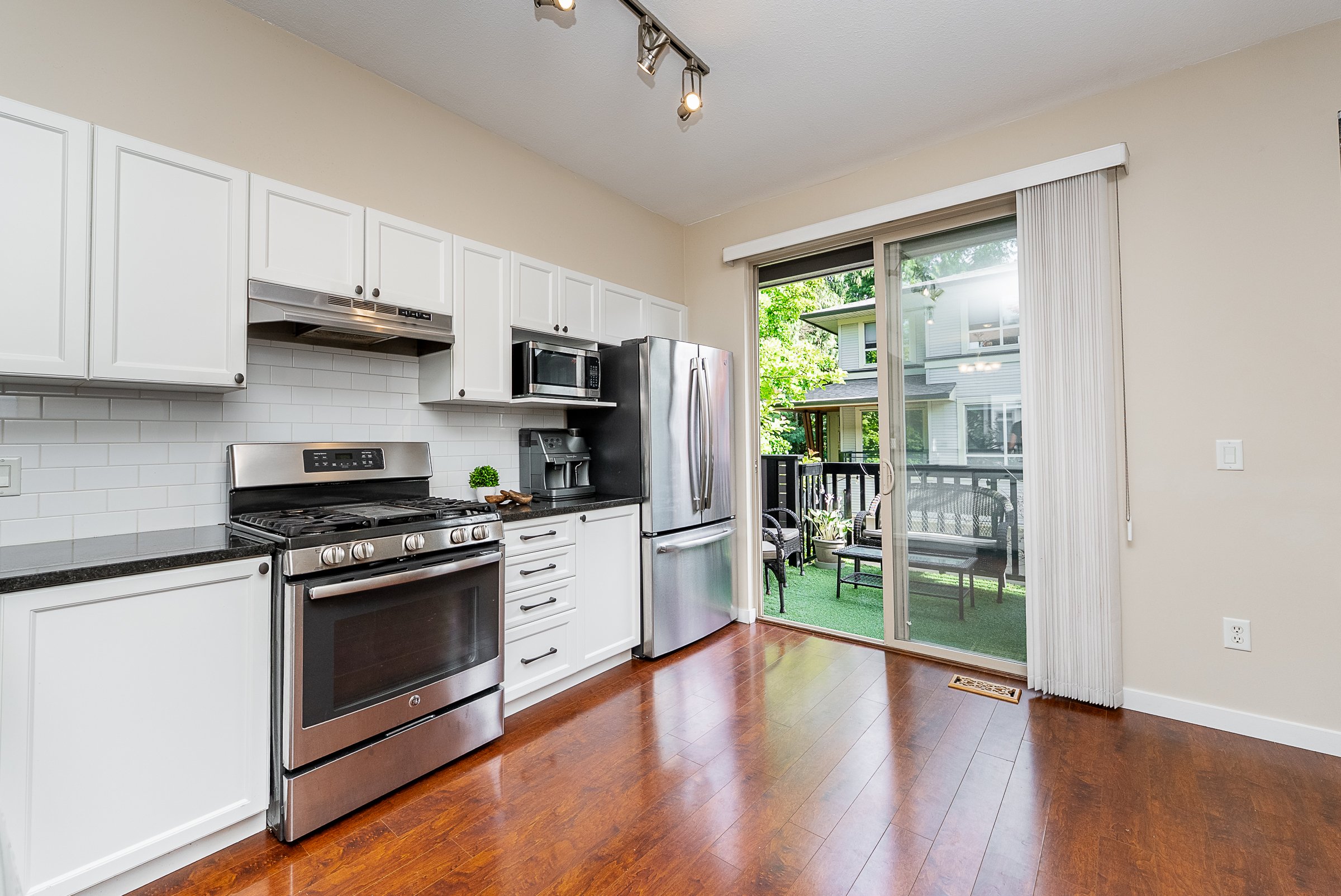 17-100-Klahanie-Drive-Port-Moody-Carolyn-Pogue-Best-Klahanie-Realtor-in-Port-Moody-4.jpg