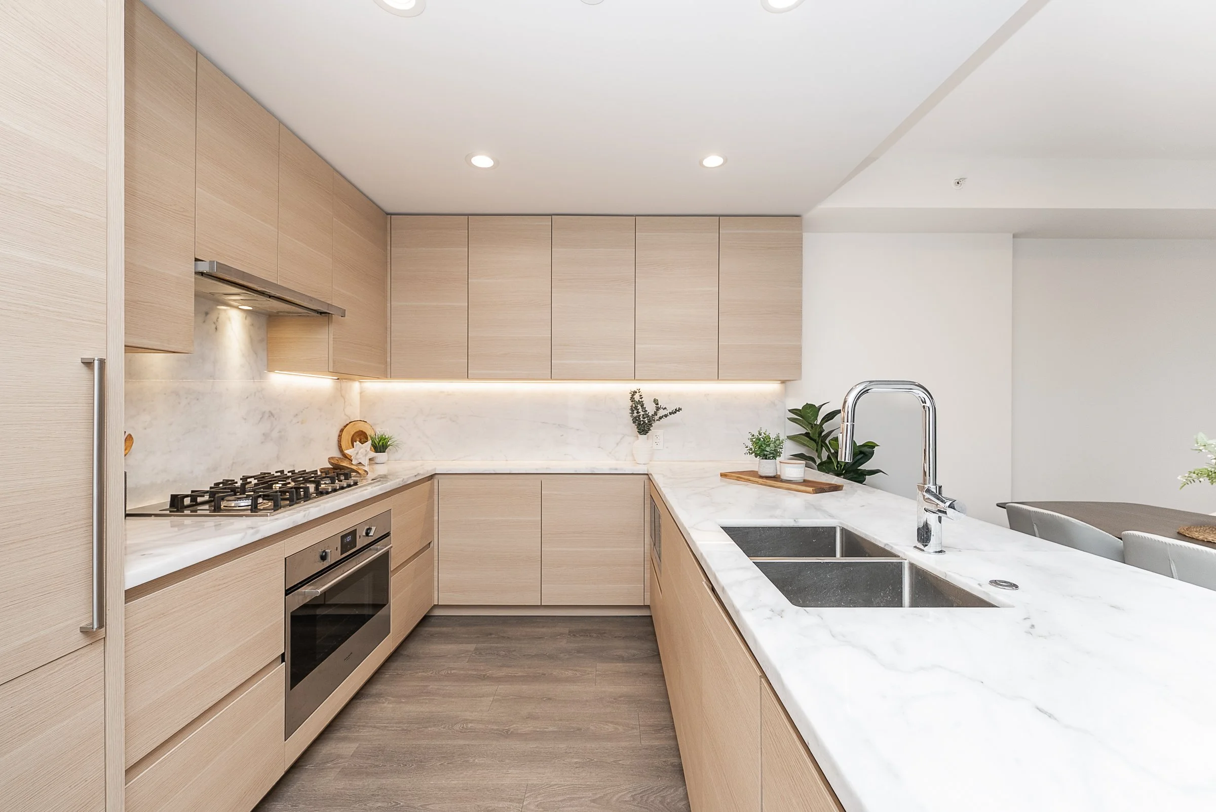 1806 308 MORRISSEY ROAD | Port Moody