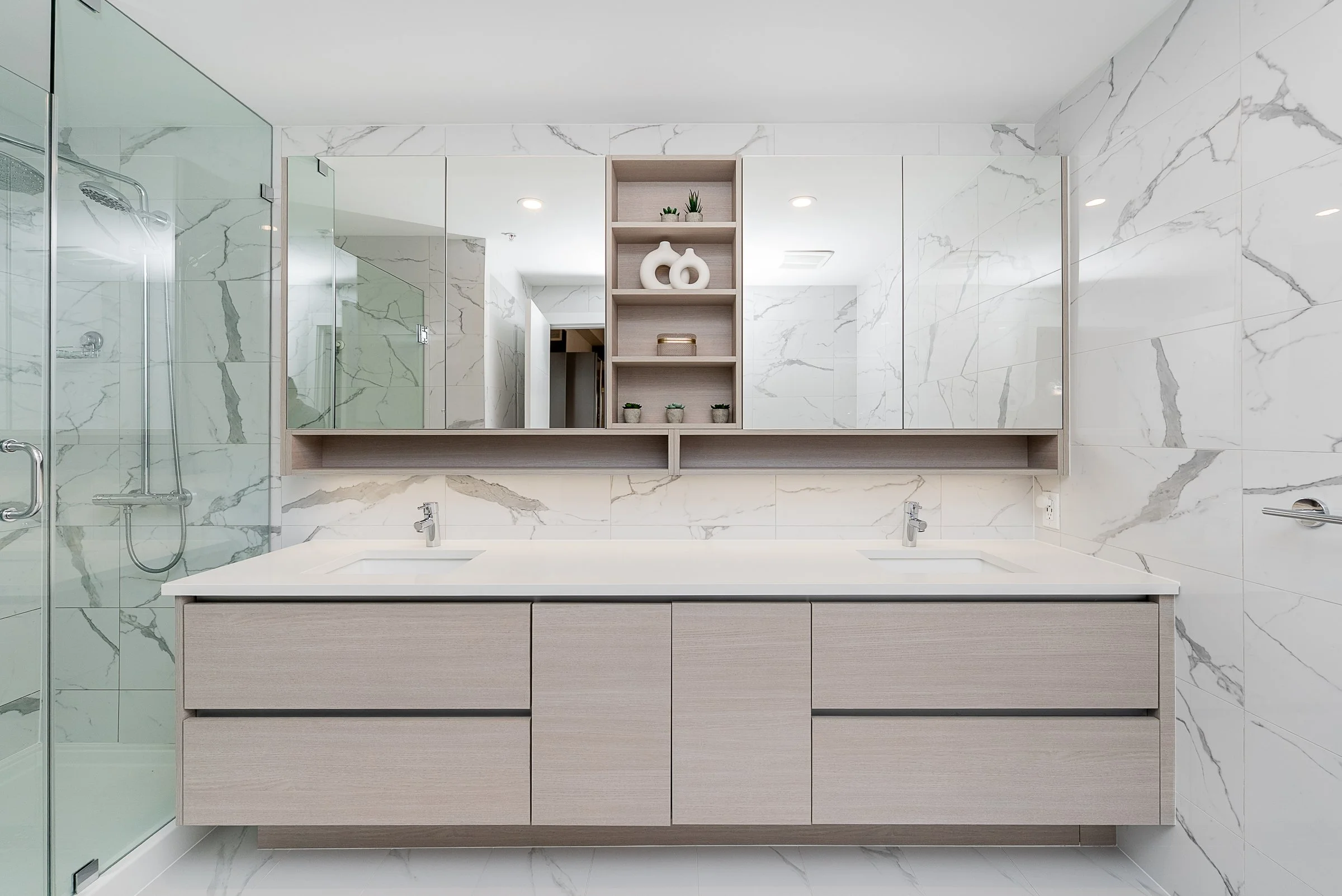 2901-823-Carnarvon-Street-New-Westminster-Carolyn-Pogue-New-Westminster-Realtor-24.jpg