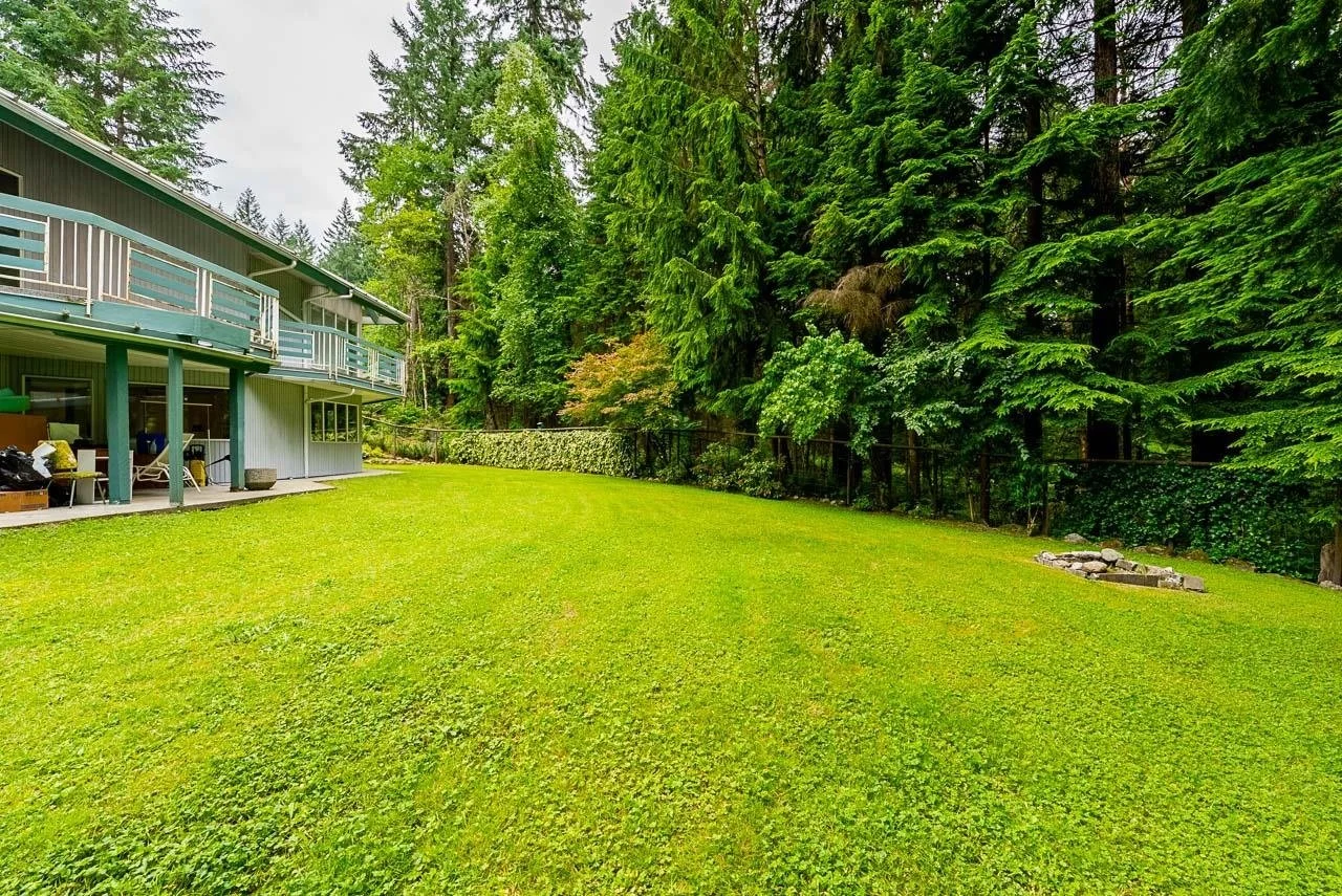 261 Strong Road Anmore Carolyn Pogue Best Anmore Realtor and Port Moody Realtor