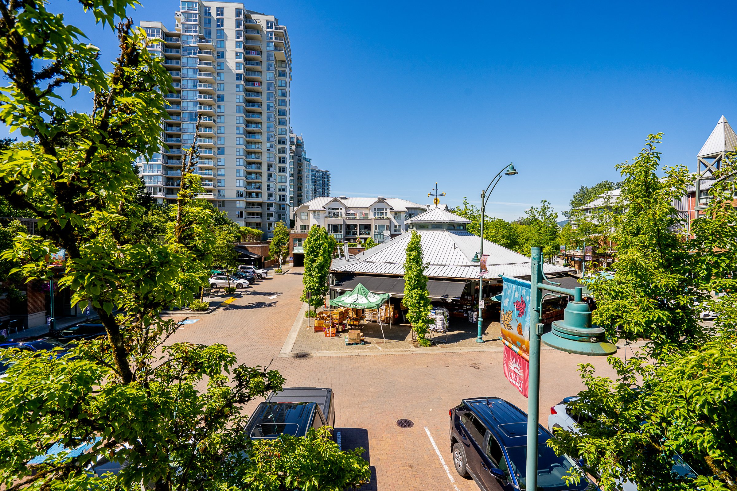 204-260-Newport-Drive-Port Moody-Carolyn-Pogue-Best-Port-Moody-Realtor-22.jpg