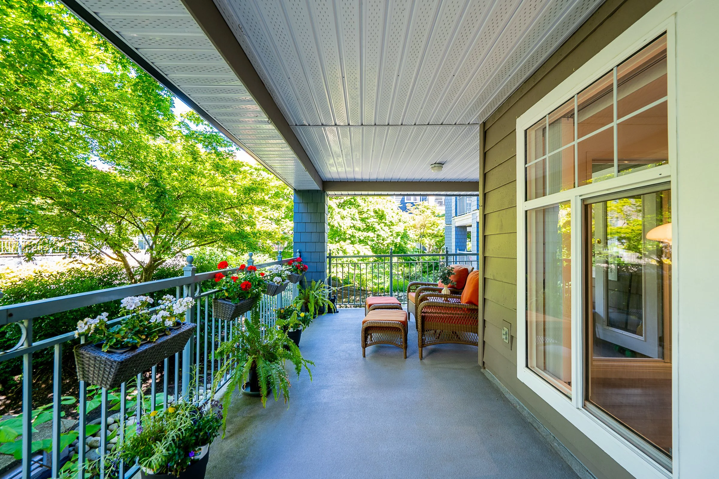 202-3075-Primrose-Lane-Coquitlam-Lakeside-Terrace-Carolyn-Pogue-Best-Coquitlam-Realtor-13.jpg