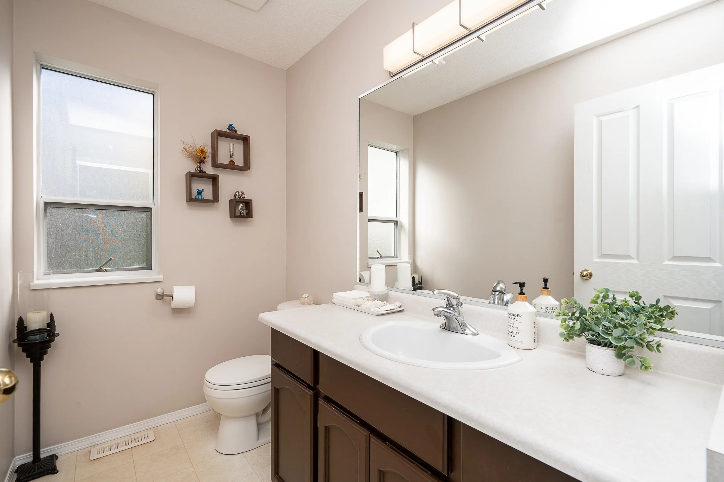 389-Metta-Street-Port-Moody-Carolyn-Pogue-Best-Port-Moody-Realtor-13.jpg
