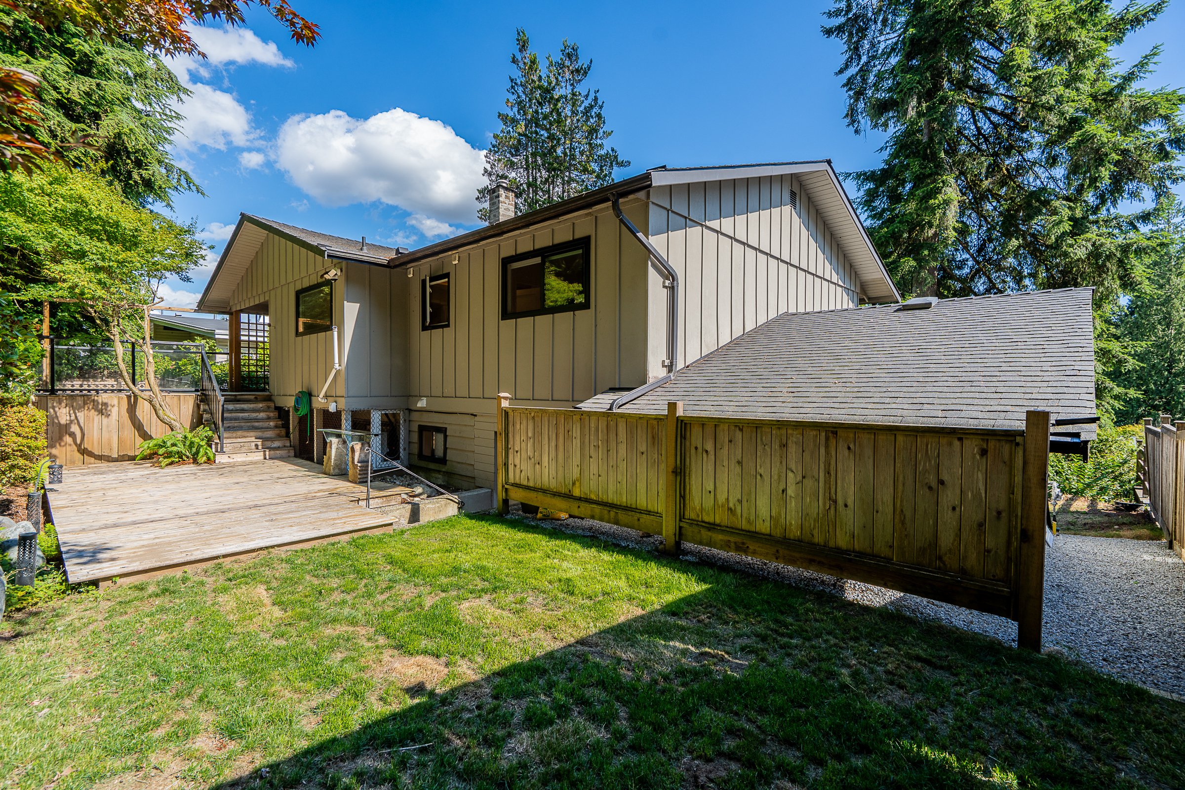 137-College-Park-Way-Port-Moody-Carolyn-Pogue-Best-Port-Moody-Realtor-13.jpg