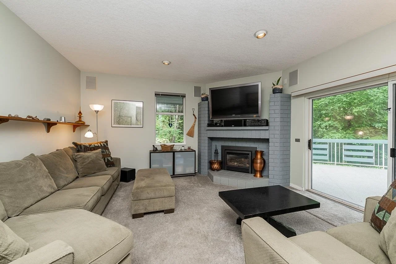 261 Strong Road Anmore Carolyn Pogue Best Anmore Realtor and Port Moody Realtor