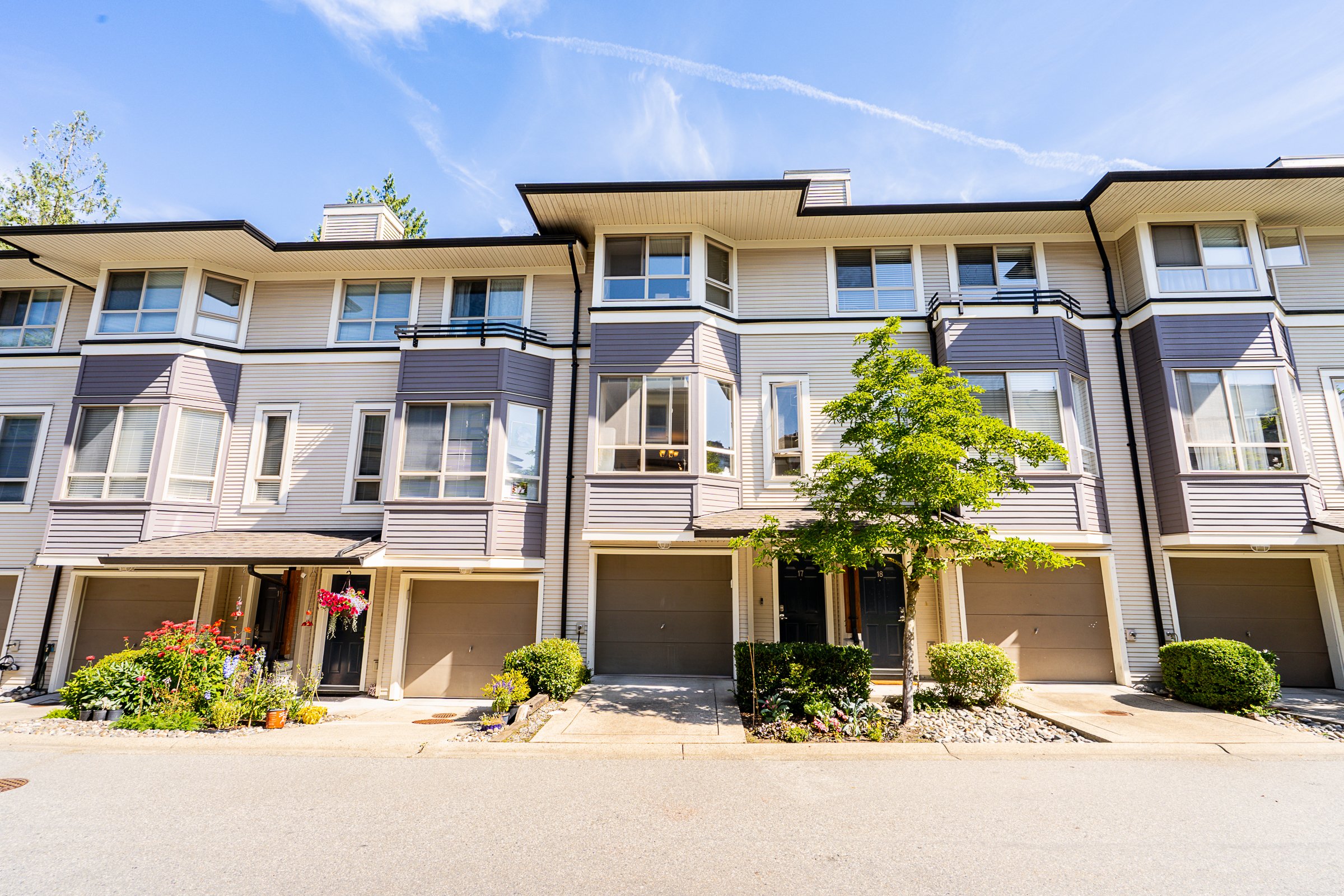17-100-Klahanie-Drive-Port-Moody-Carolyn-Pogue-Best-Port-Moody-Real-Estate-Agent-Klahanie-Townhome-1.jpg