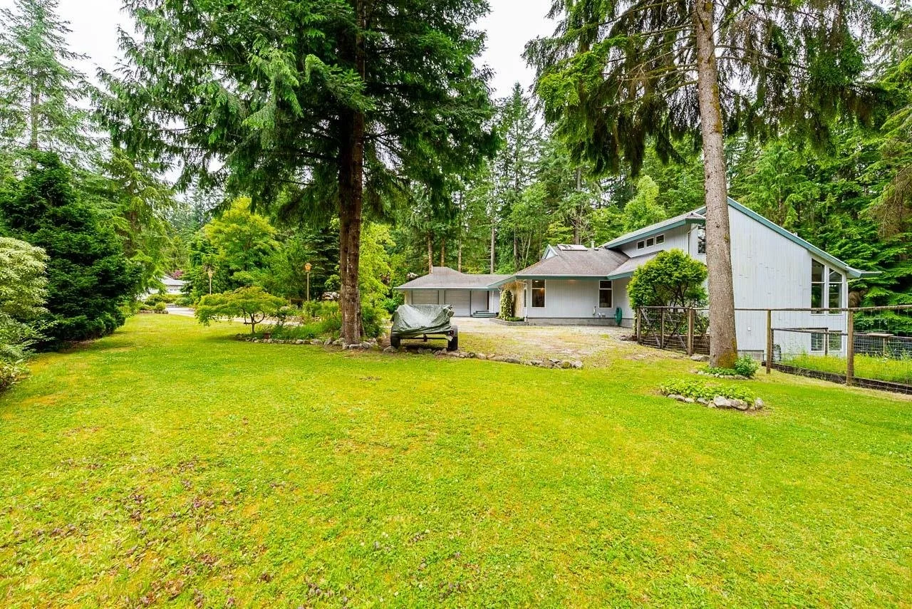 261 Strong Road Anmore Carolyn Pogue Best Anmore Realtor and Port Moody Realtor