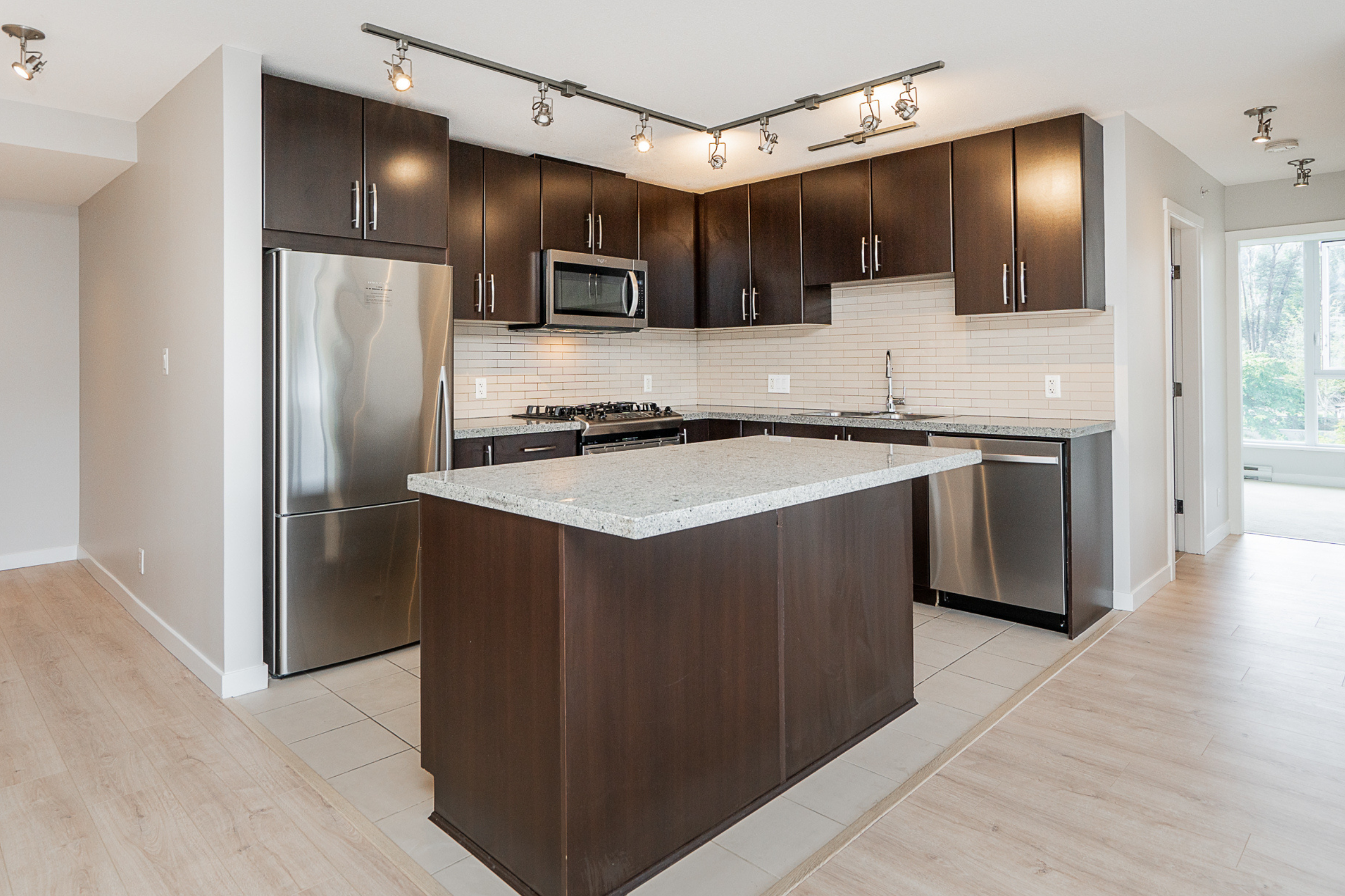 503-660-Nootka-Way-Klahanie-Port-Moody-Carolyn-Pogue-Best-Port-Moody-Realtor-5a.png