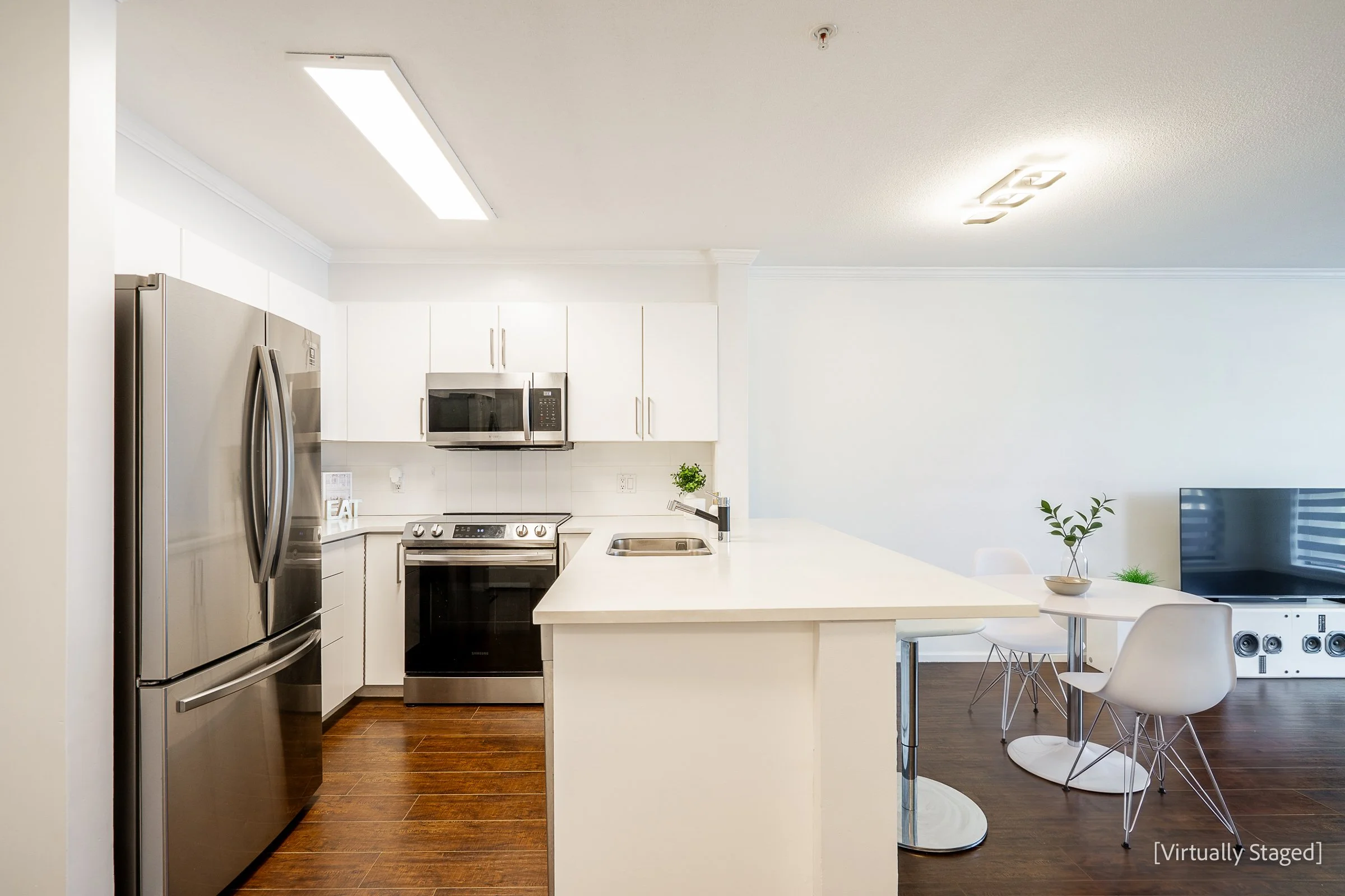 204 260 NEWPORT DRIVE | Port Moody