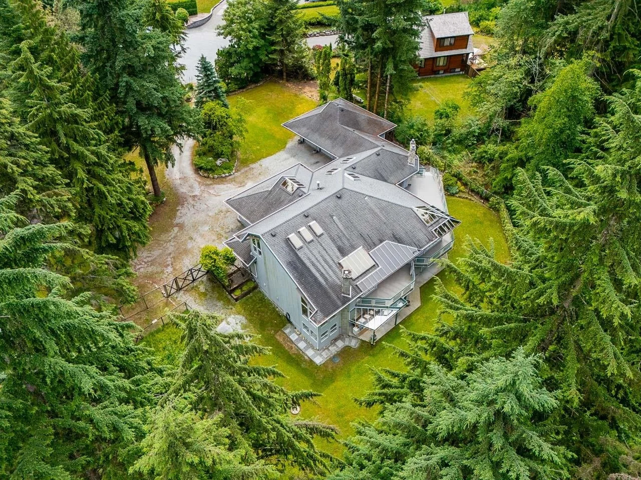 261 Strong Road Anmore Carolyn Pogue Best Anmore Realtor and Port Moody Realtor