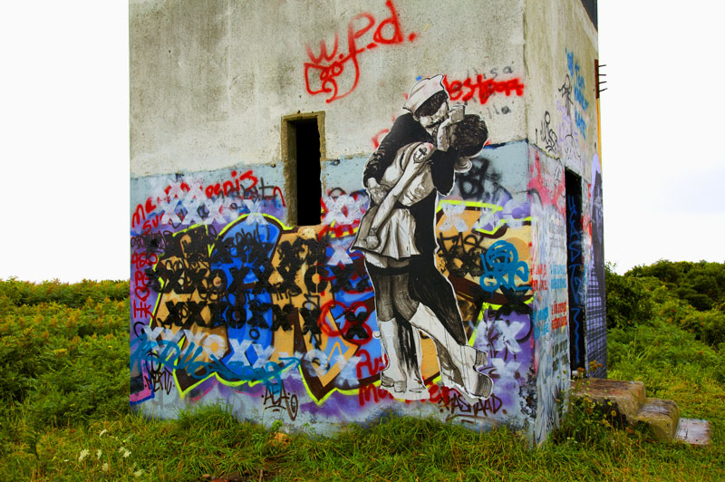 streetKiss.jpg