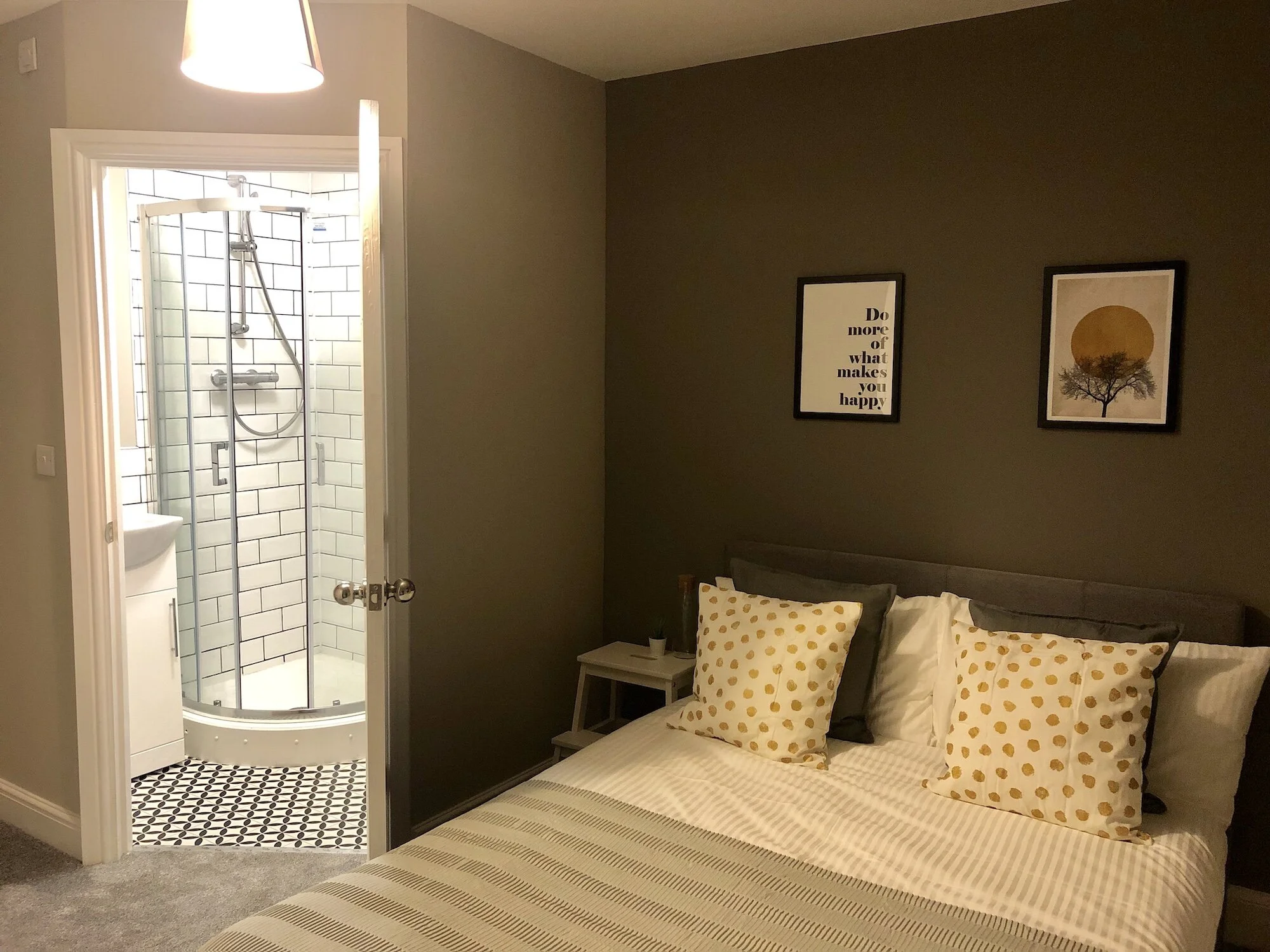 froghall room 4.jpg