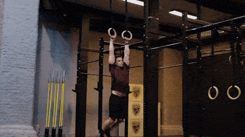 Ring muscle up, kipping