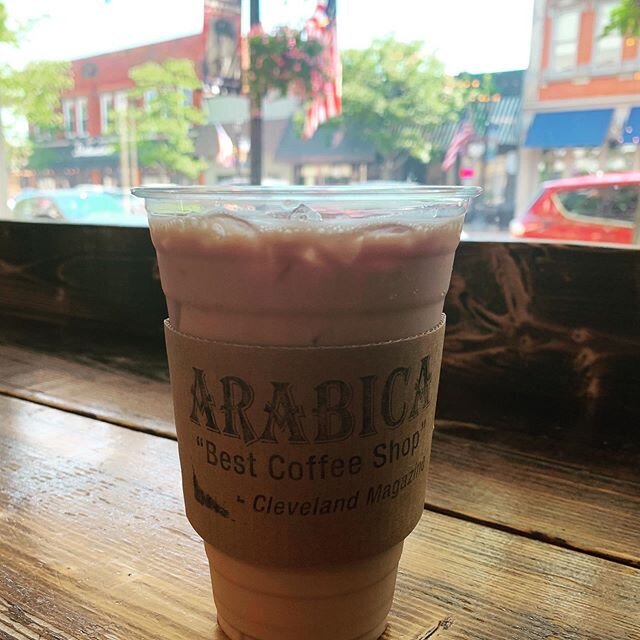 Have you tried any of our new summer drinks? They&rsquo;re delicious! Perfect as an iced drink on this beautiful Saturday☀️😎 Brewing Today: Colombian,  Cinn-A-Nut, Donut Shop, Costa Rican (decaf), Chocolate Turtle (decaf) 📸 Iced Crumble Berry Latte