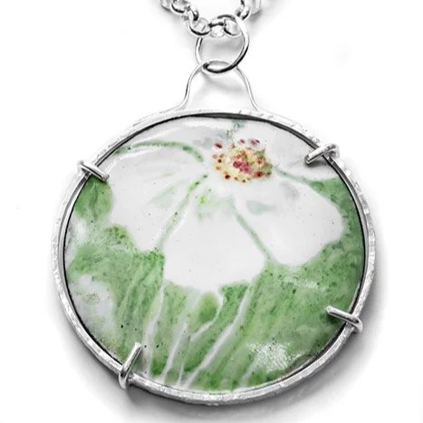 Come see the Fine Art of Fiber this weekend Tomorrow, Saturday and Sunday from 10-5 at the Chicago Botanic Garden. Did you know Friday the 7th is a free admission day at the garden? You must pre-register. Parking is not included. I'll be showing some