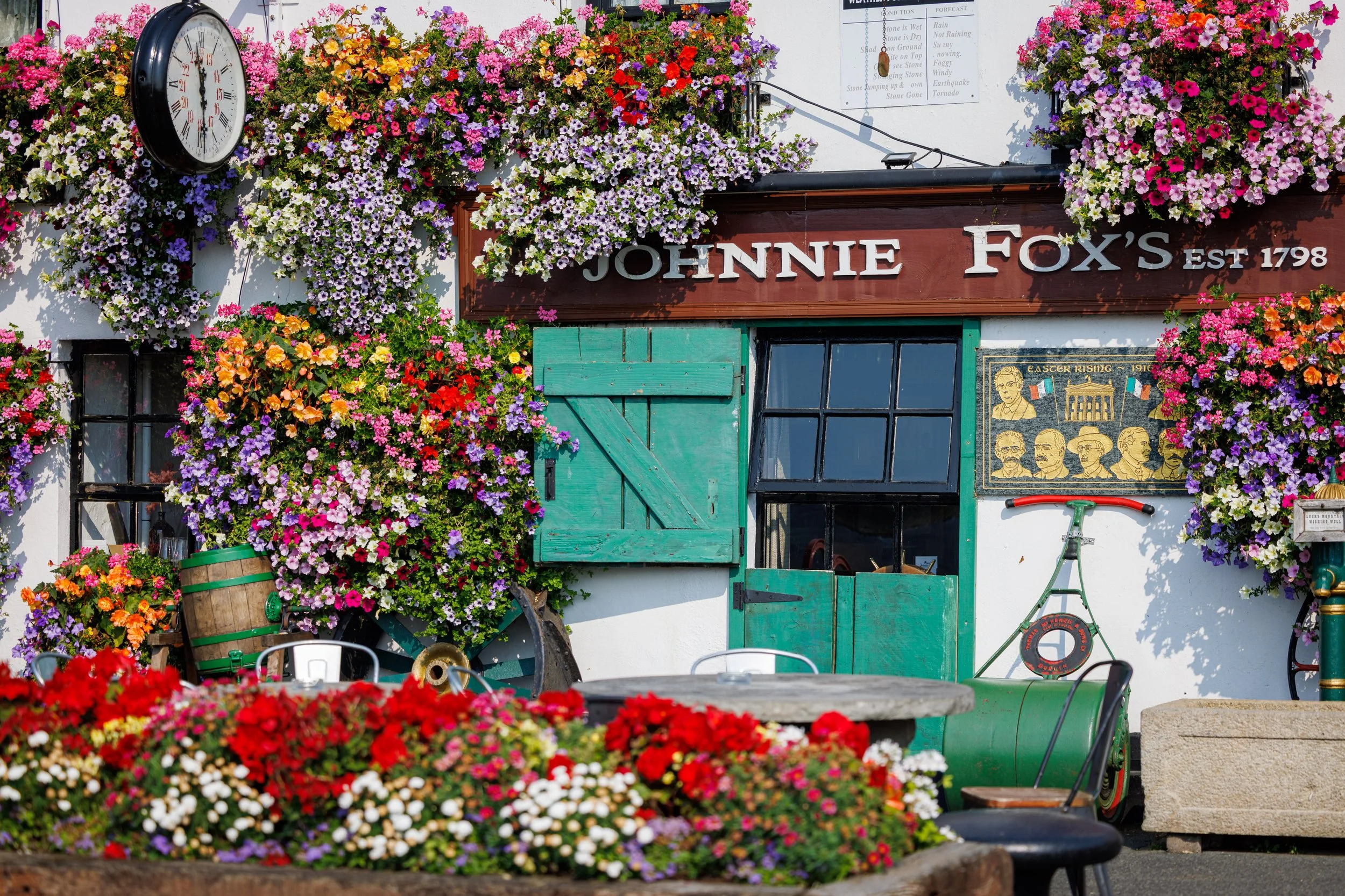 Foxs Exterior-7.jpg